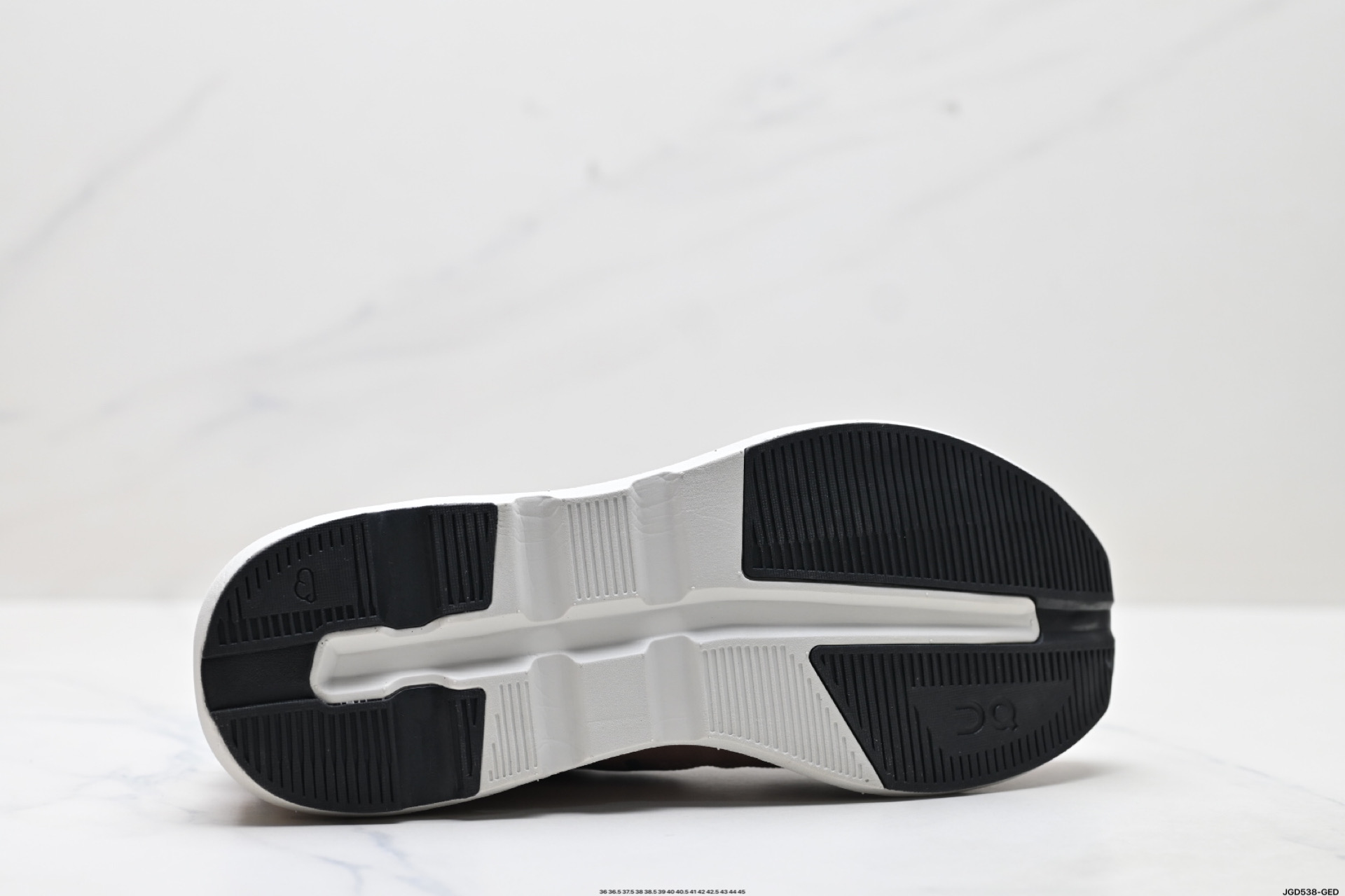 On Cloudzone Kith: Zapatillas Ligeras y Cómodas para Correr y Más 10 i1751215080780 6528 0 8