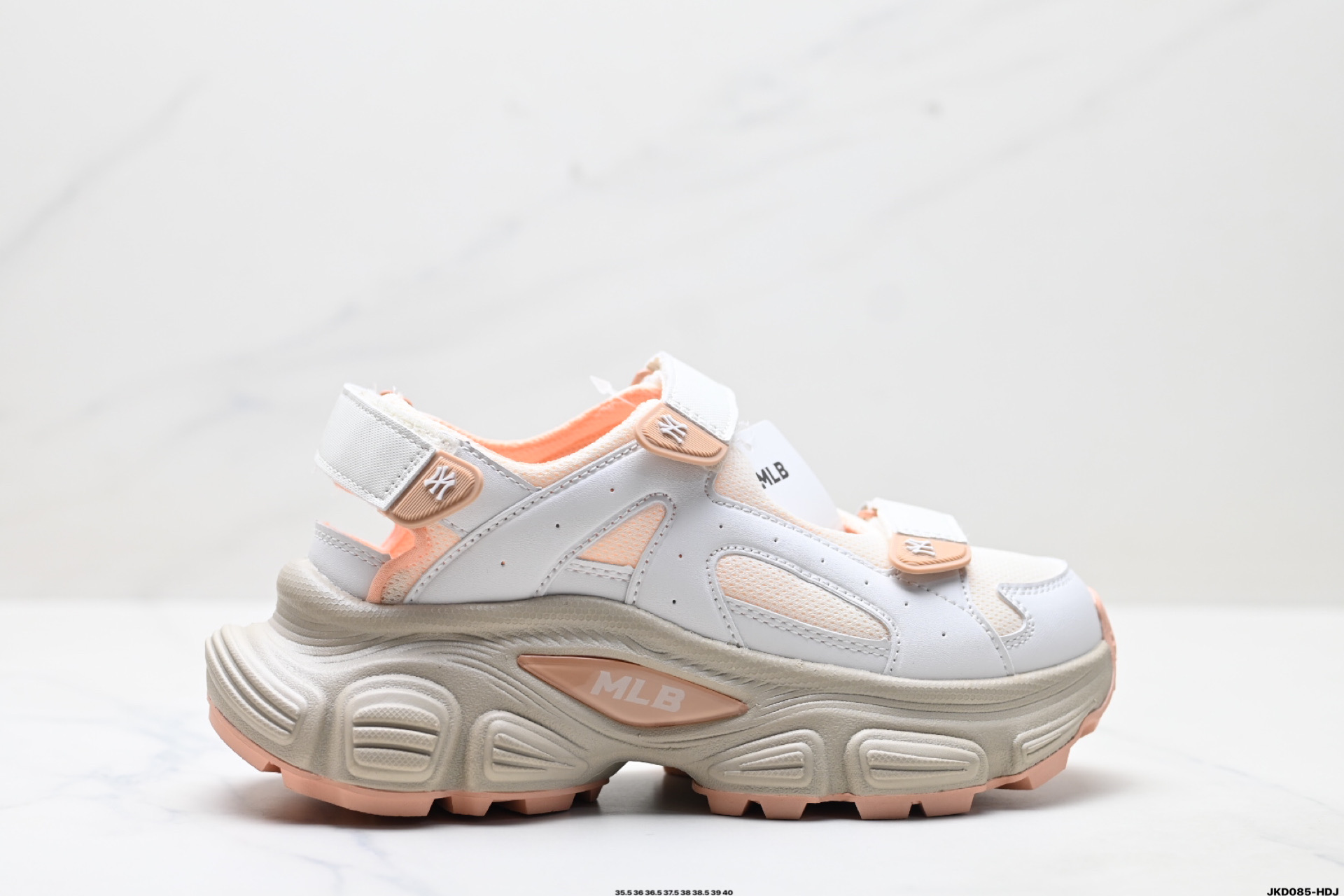 170 MLB Winner Chunky Mask 百搭舒适休闲潮流运动厚底增高防滑耐磨 低帮凉鞋 3ASDW0153