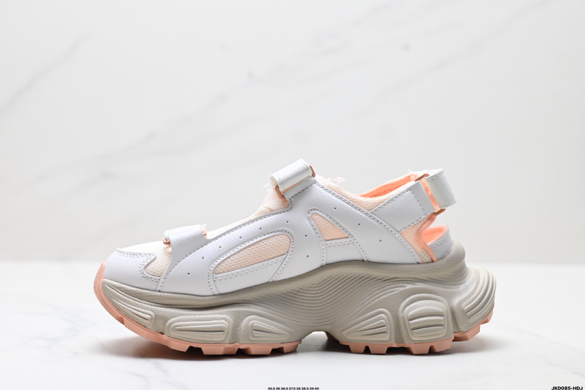 170 MLB Winner Chunky Mask 百搭舒适休闲潮流运动厚底增高防滑耐磨 低帮凉鞋 3ASDW0153