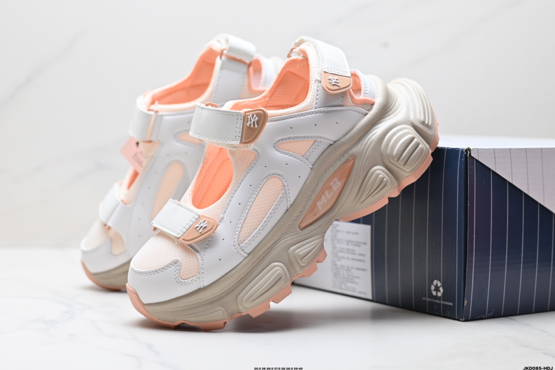 170 MLB Winner Chunky Mask 百搭舒适休闲潮流运动厚底增高防滑耐磨 低帮凉鞋 3ASDW0153