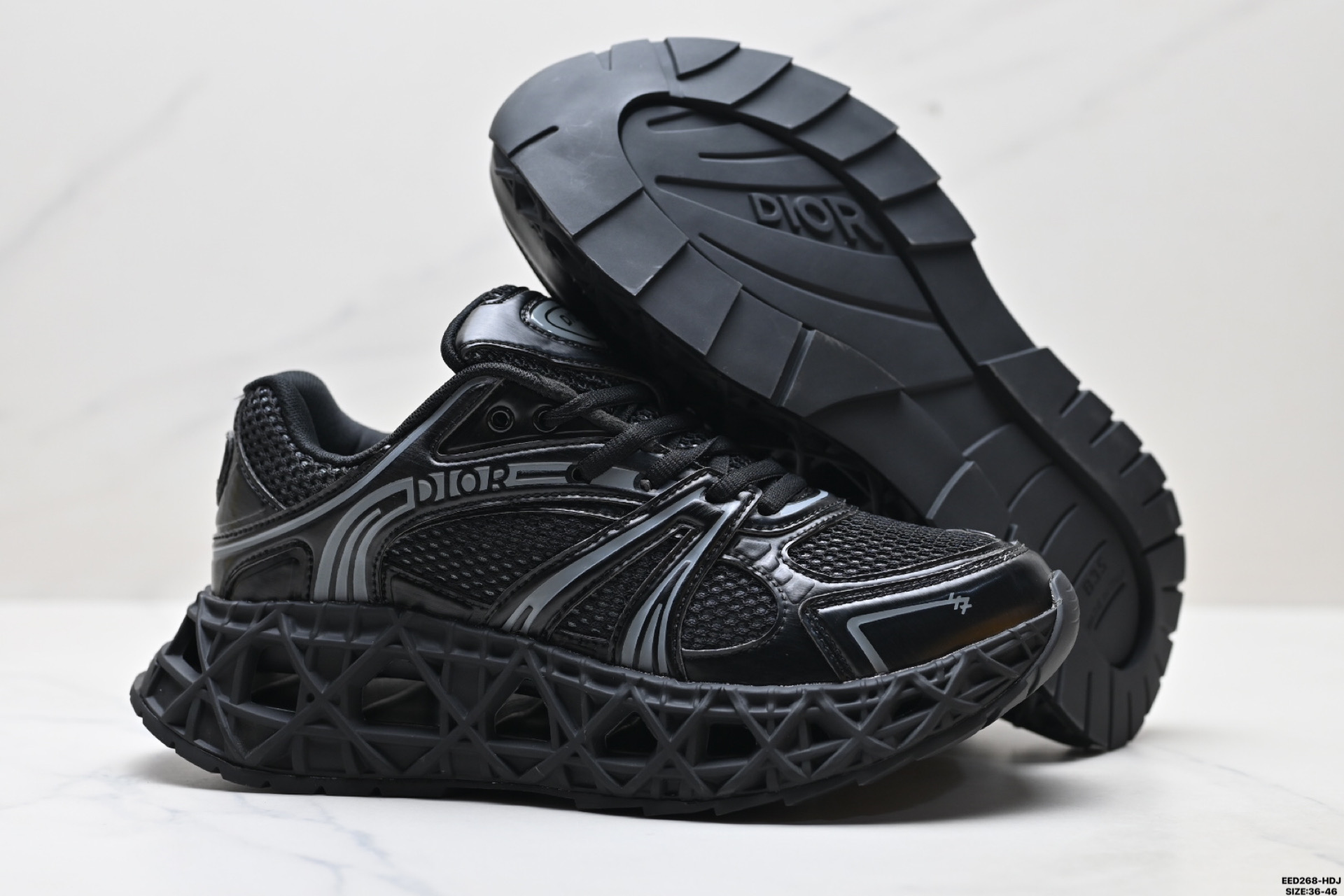 390 纯原DIOR迪奥 B35 圆头系带 低帮 生活休闲鞋-Chinese UA Cheap High Quatity Brand Clothes Bags handbags Sneakers wholesale wholesaler seller from China Factory suppliers Fashion Clothing Shoes best Quality Beautiful Price 390 纯原DIOR迪奥 B35 圆头系带 低帮 生活休闲鞋