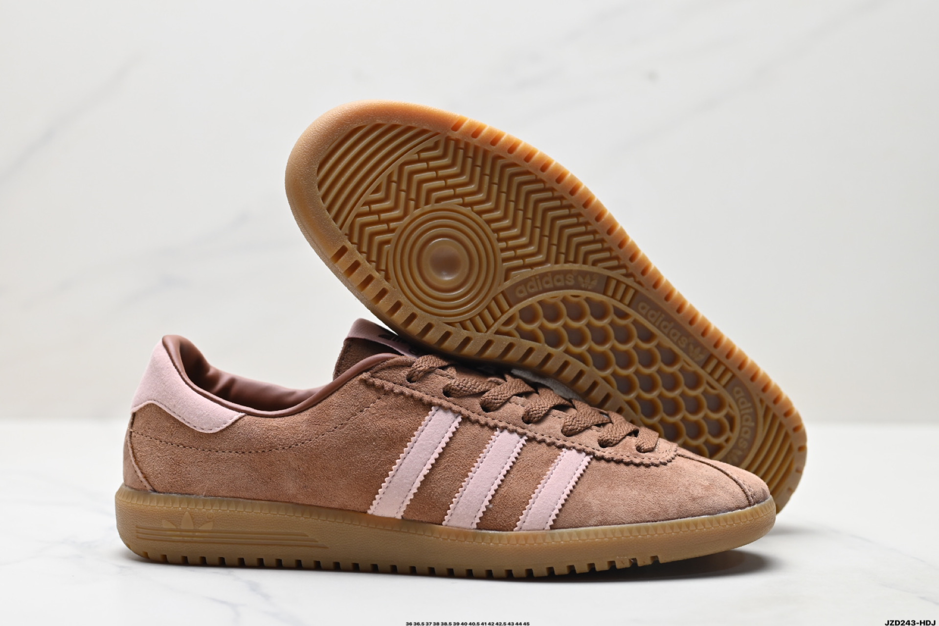 150 Adidas Originals Bermuda Brmd 时尚复古 耐磨轻便 低帮板鞋 JS0256