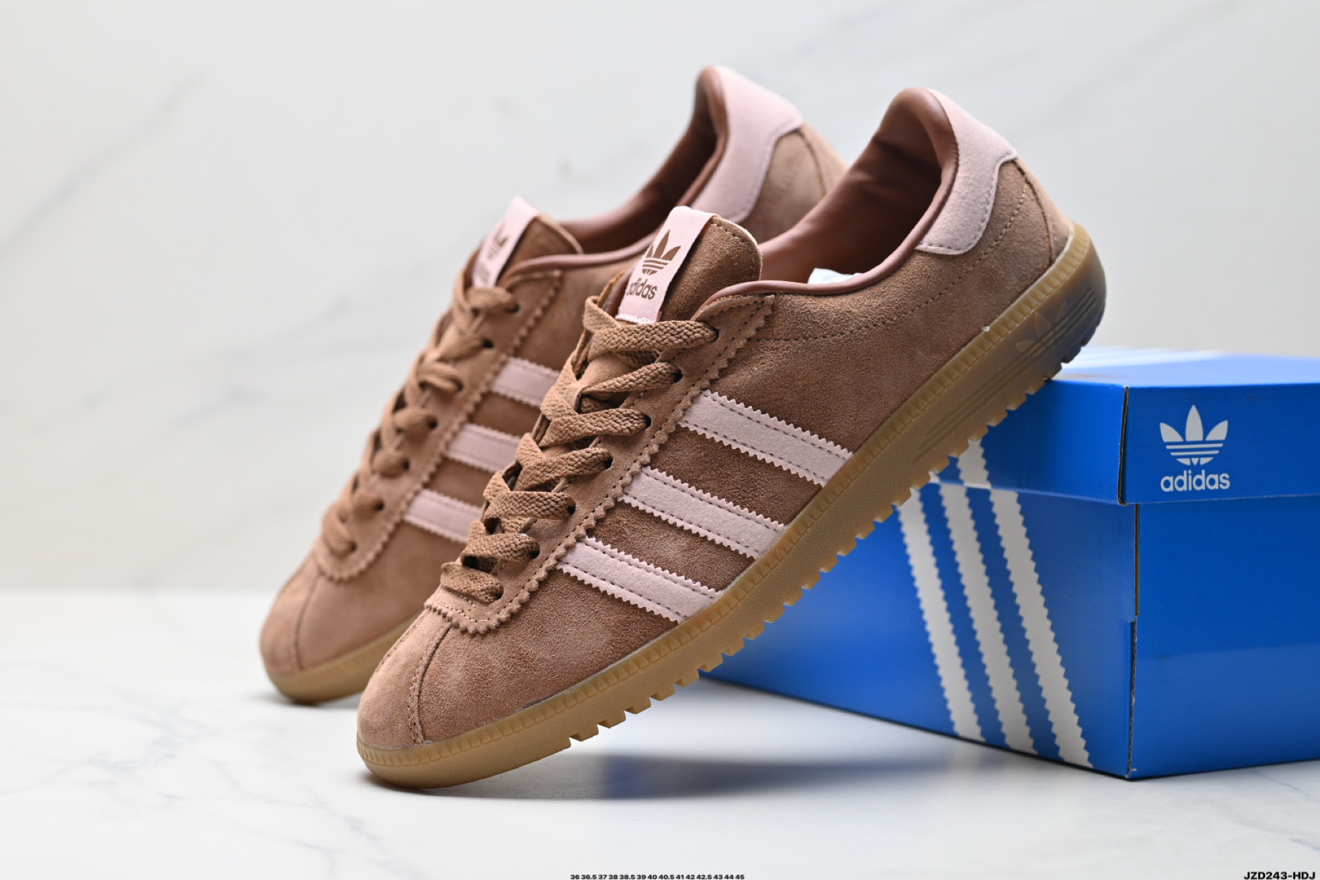 150 Adidas Originals Bermuda Brmd 时尚复古 耐磨轻便 低帮板鞋 JS0256