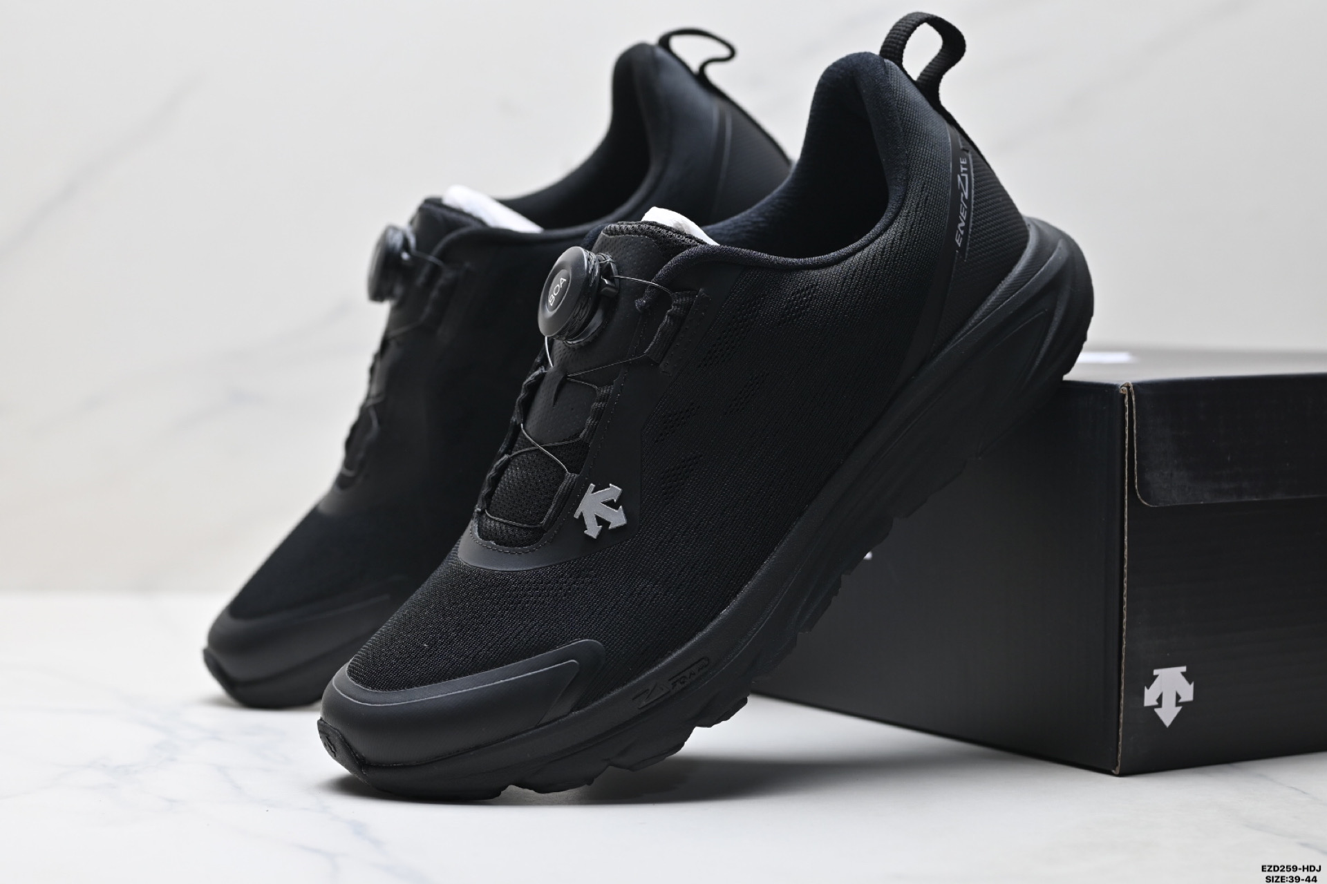 380 纯原迪桑特DESCENTE ENERZITE LAVITATE 3.0 KNIT 时尚防滑 低帮跑步鞋 D5231RRN07