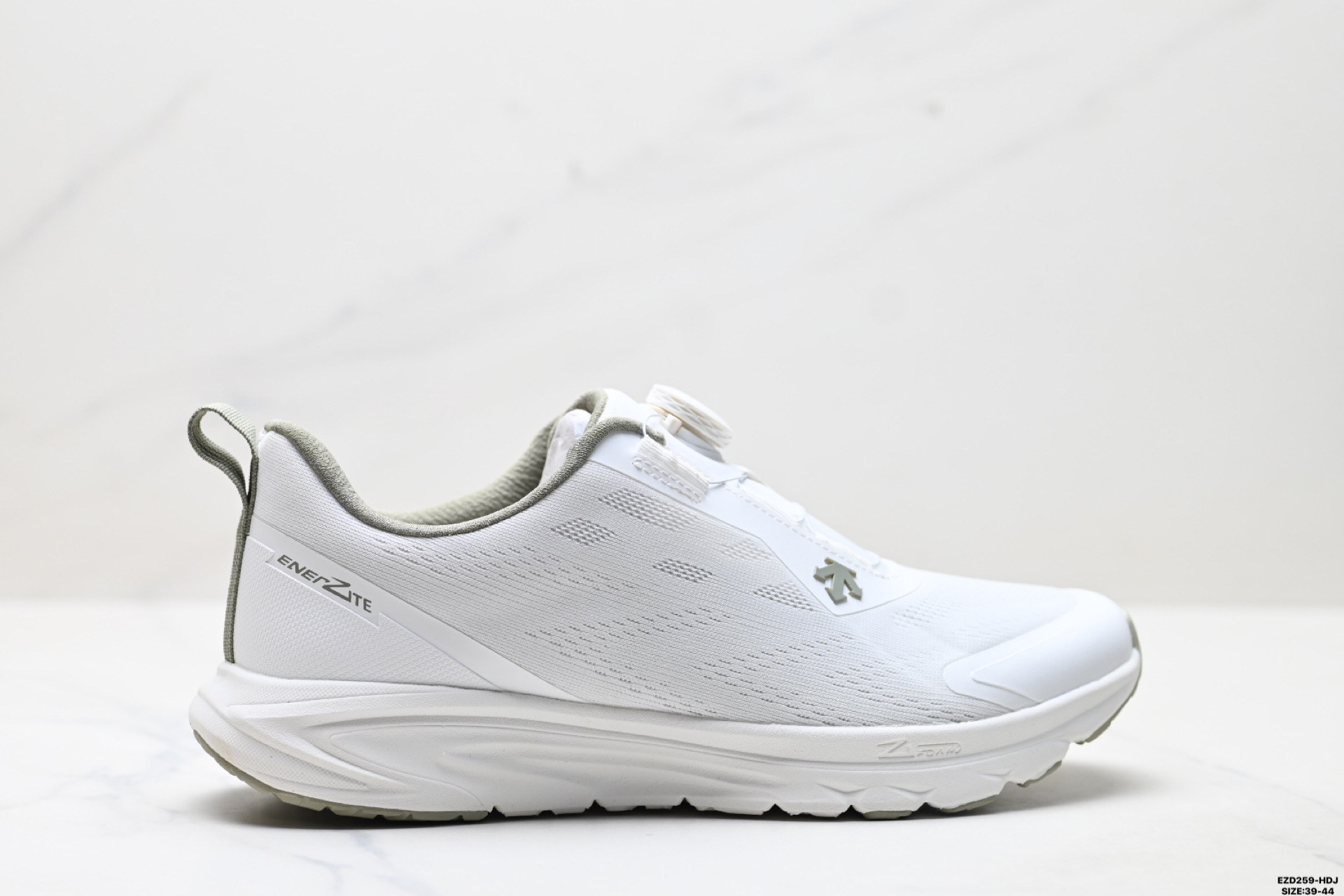 380 纯原迪桑特DESCENTE ENERZITE LAVITATE 3.0 KNIT 时尚防滑 低帮跑步鞋 D5231RRN07