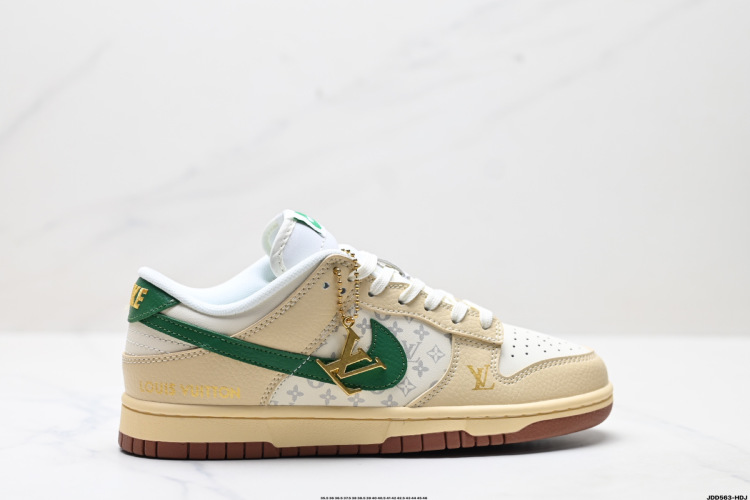 Nike Dunk Low Retro: Comfortable, Low-Top Skateboarding Shoes - Size 35.5 to 46 1 Nike Dunk Low Retro: Comfortable, Stylish, and Durable Skateboarding Shoes