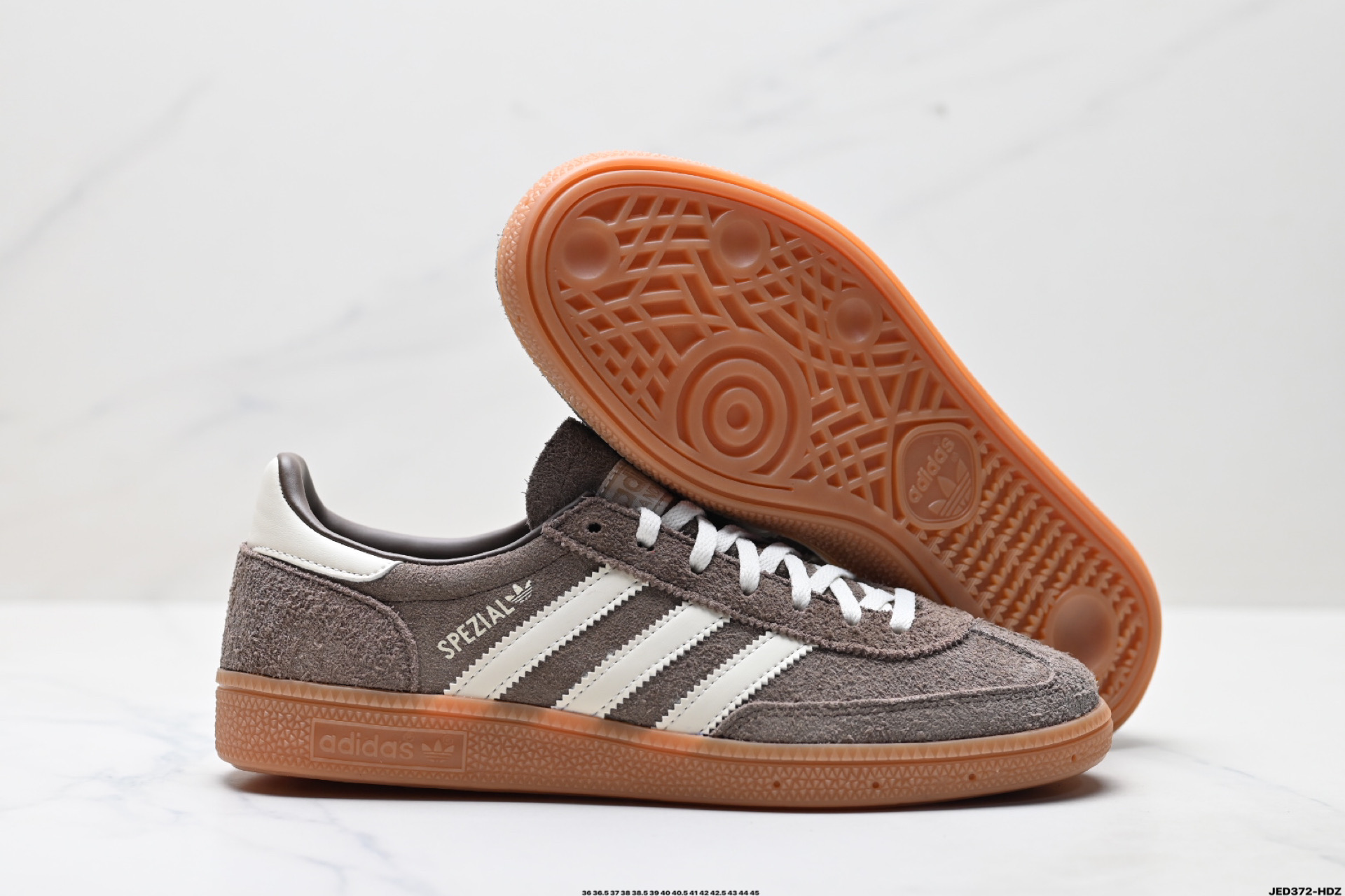 160 Adidas Handball Spezial 阿迪达斯经典款 复古休闲板鞋 IF6490