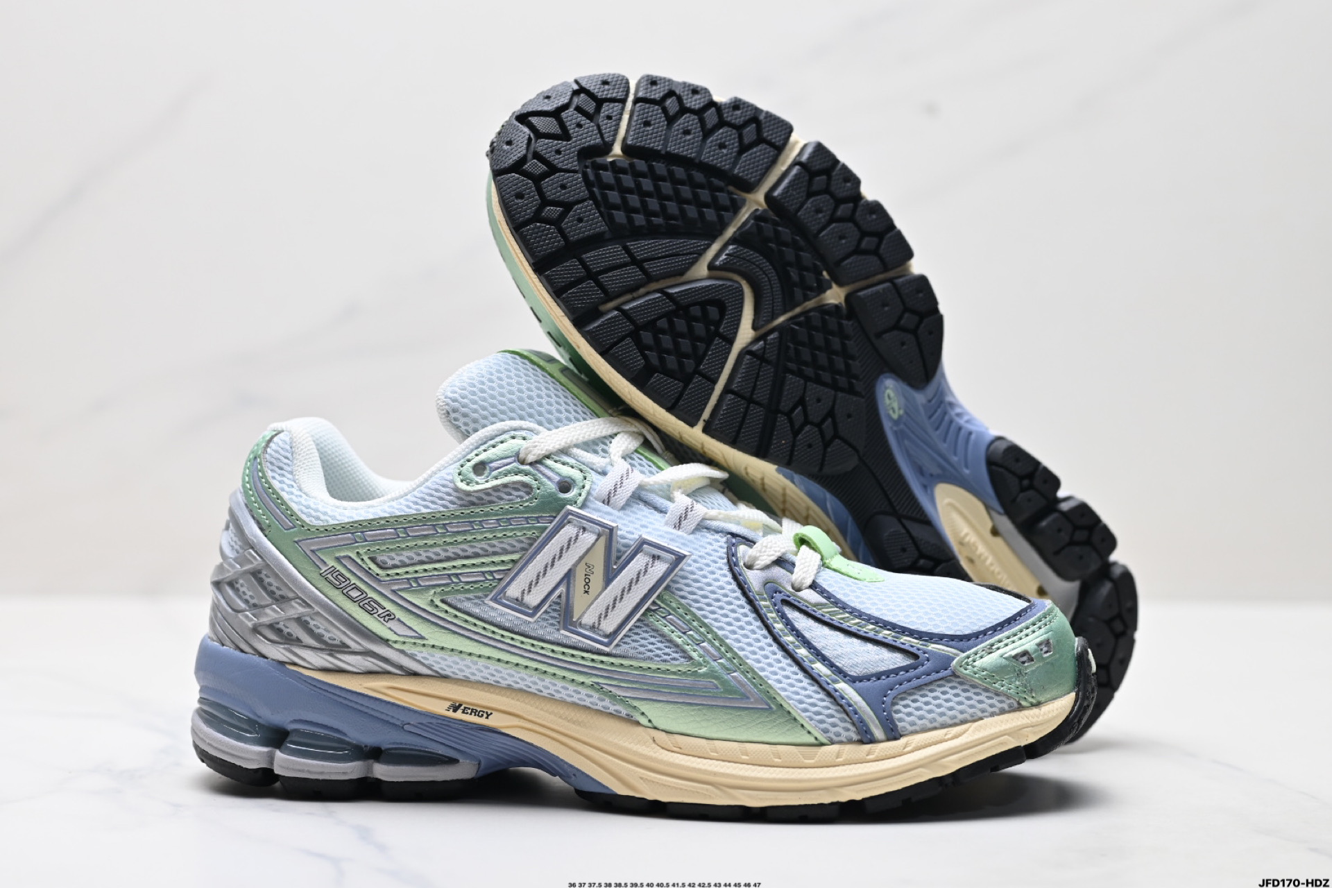180 New Balance M1906系列 新百伦 复古单品宝藏老爹鞋款 U1906RNE