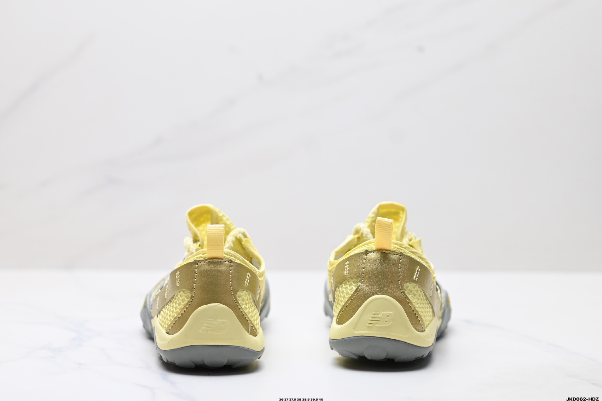 170 New Balance MT10系列 新百伦 薄底赤足鞋 防滑耐磨平衡轻便 低帮休闲城市通勤跑步鞋 MT10OMB