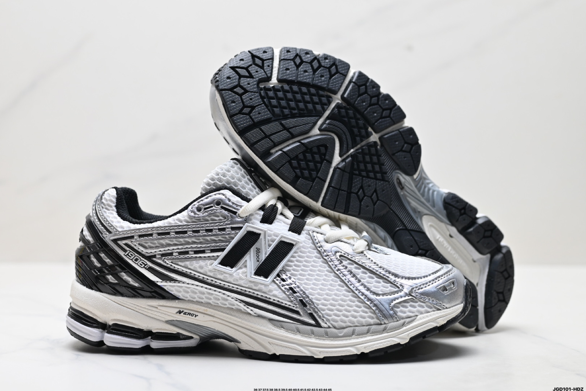 190 New Balance M1906系列 新百伦 复古单品宝藏老爹鞋款 M1906RER