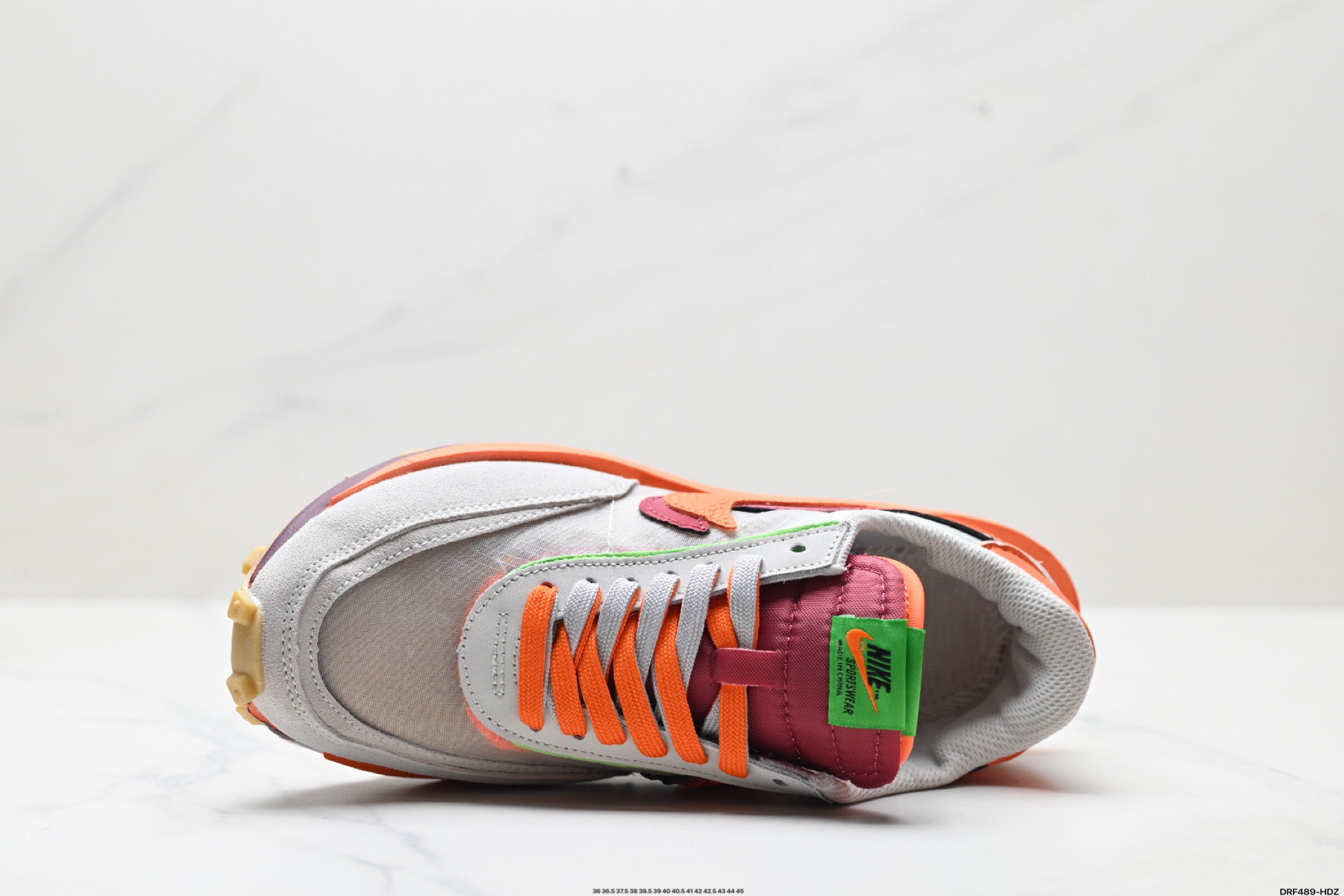 💰150
真标✅NIKE LDWAFFLE / SF华夫1代
解构高端跑鞋 联名设计
双钩双鞋舌设计 遵循原版
官方货号:DH2684-400
尺码:36 36.5 37.5 38 38.5 39 40 40.5 41 42 42.5 43 44 45
ID:DRF489-HDZ