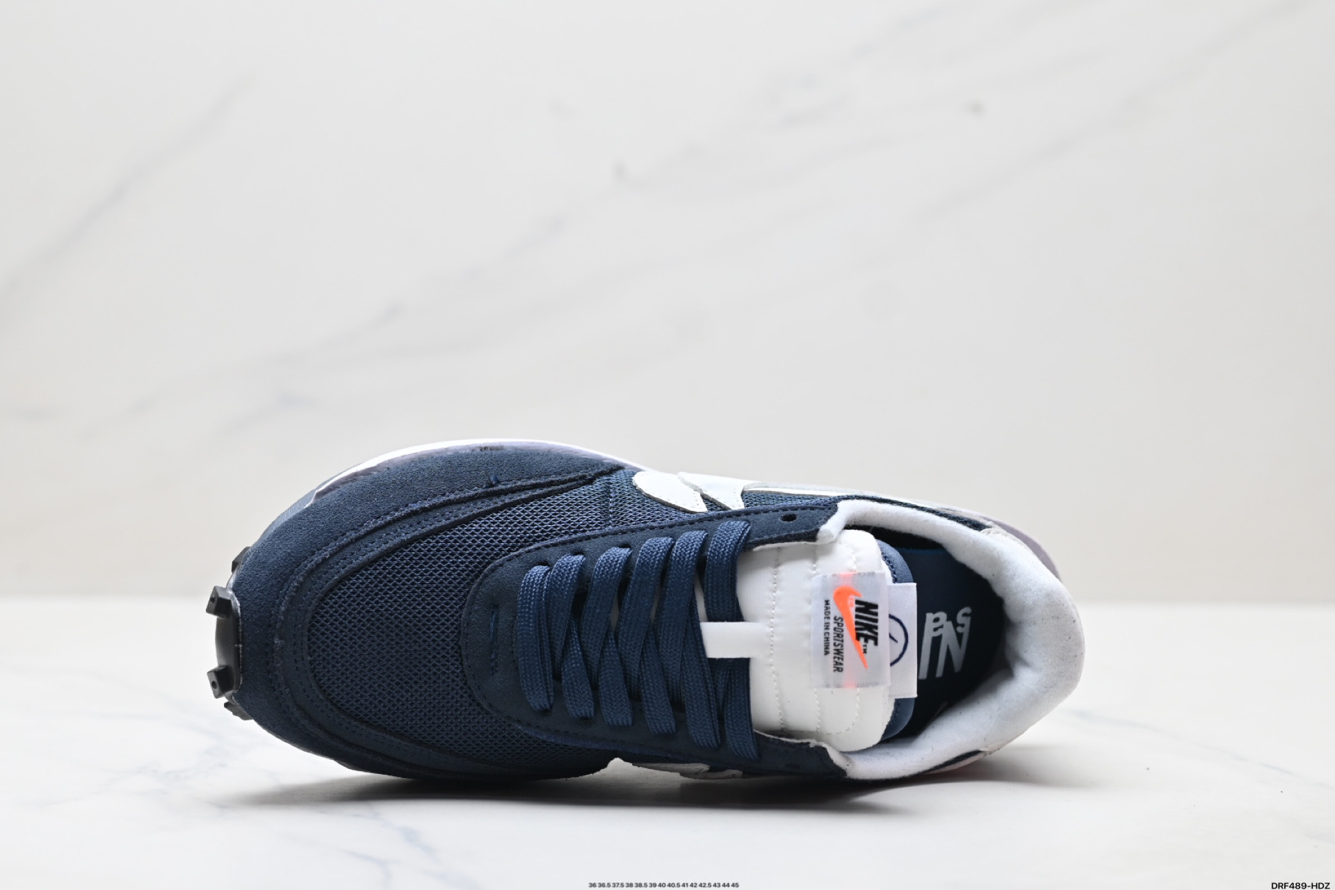 💰150
真标✅NIKE LDWAFFLE / SF华夫1代
解构高端跑鞋 联名设计
双钩双鞋舌设计 遵循原版
官方货号:DH2684-400
尺码:36 36.5 37.5 38 38.5 39 40 40.5 41 42 42.5 43 44 45
ID:DRF489-HDZ