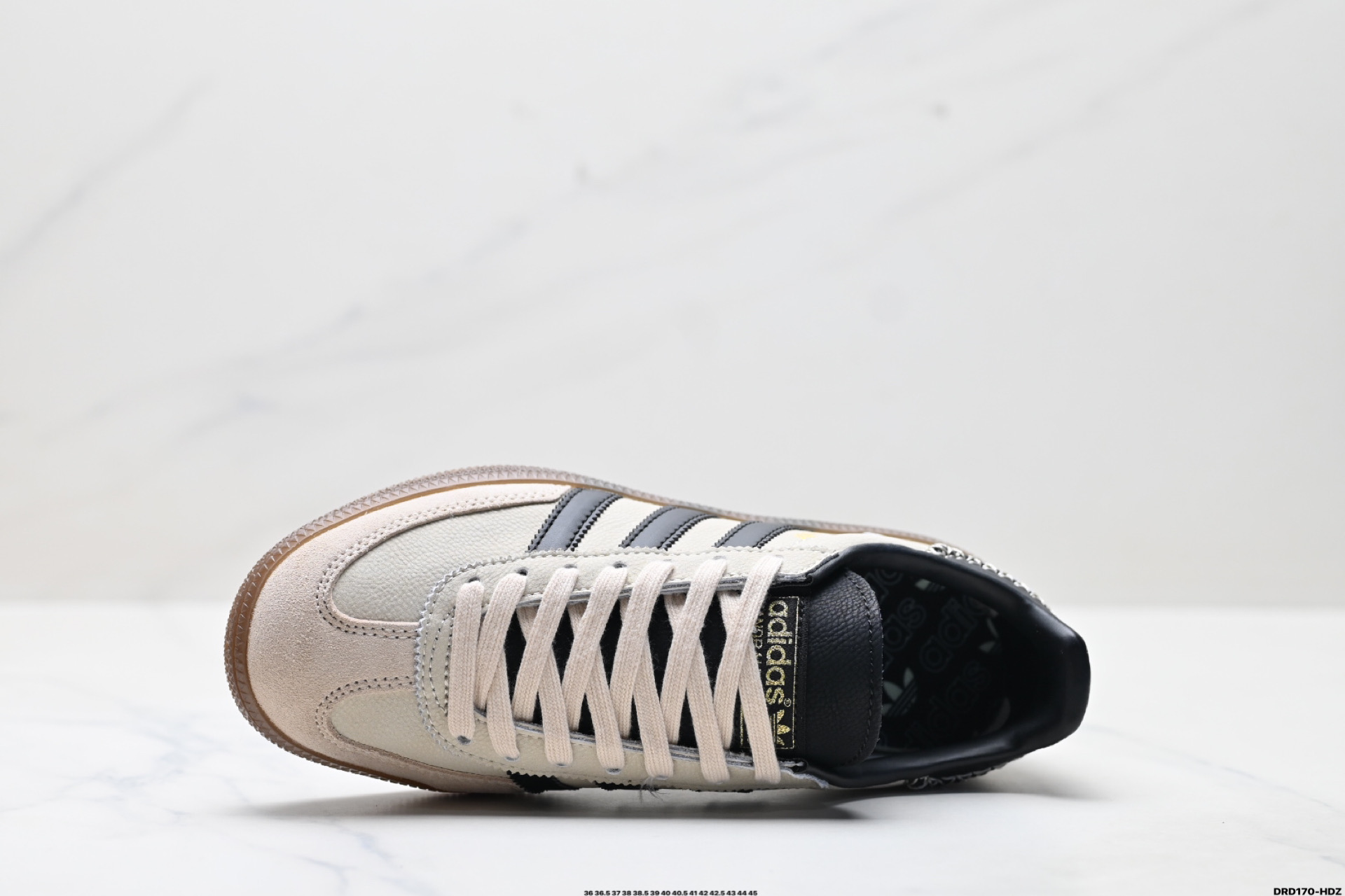 Adidas Handball Spezial: Zapatillas Retro para un Estilo Clásico y Confortable 3 i1751388809242 721 0 1