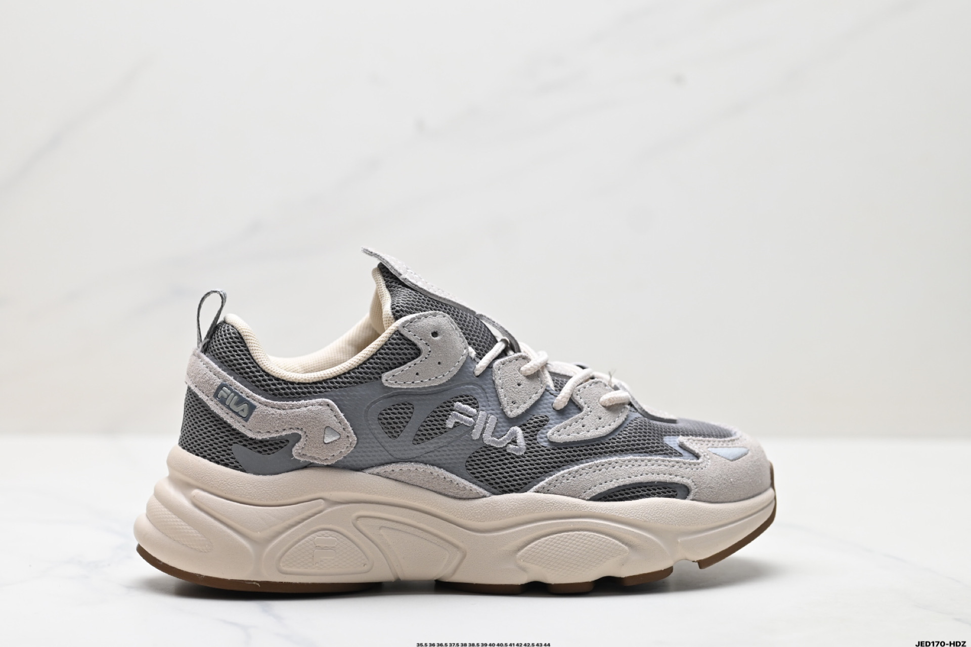Fila Mars 1.0: Zapatillas Cómodas, Antideslizantes y Resistentes para el Día a Día 5 i1751388986269 9519 0 0