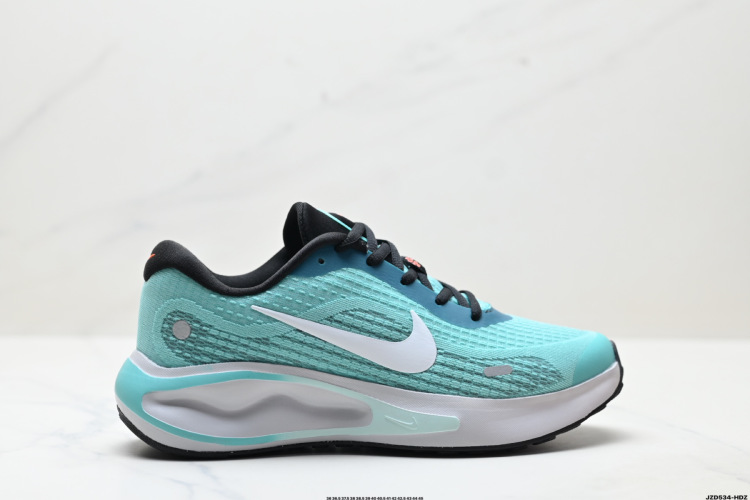 Nike Journey Run 2024: Zapatillas de Running con Amortiguación y Estabilidad 16 Nike Journey Run 2024: Comodidad y Estabilidad para tus Carreras Diarias