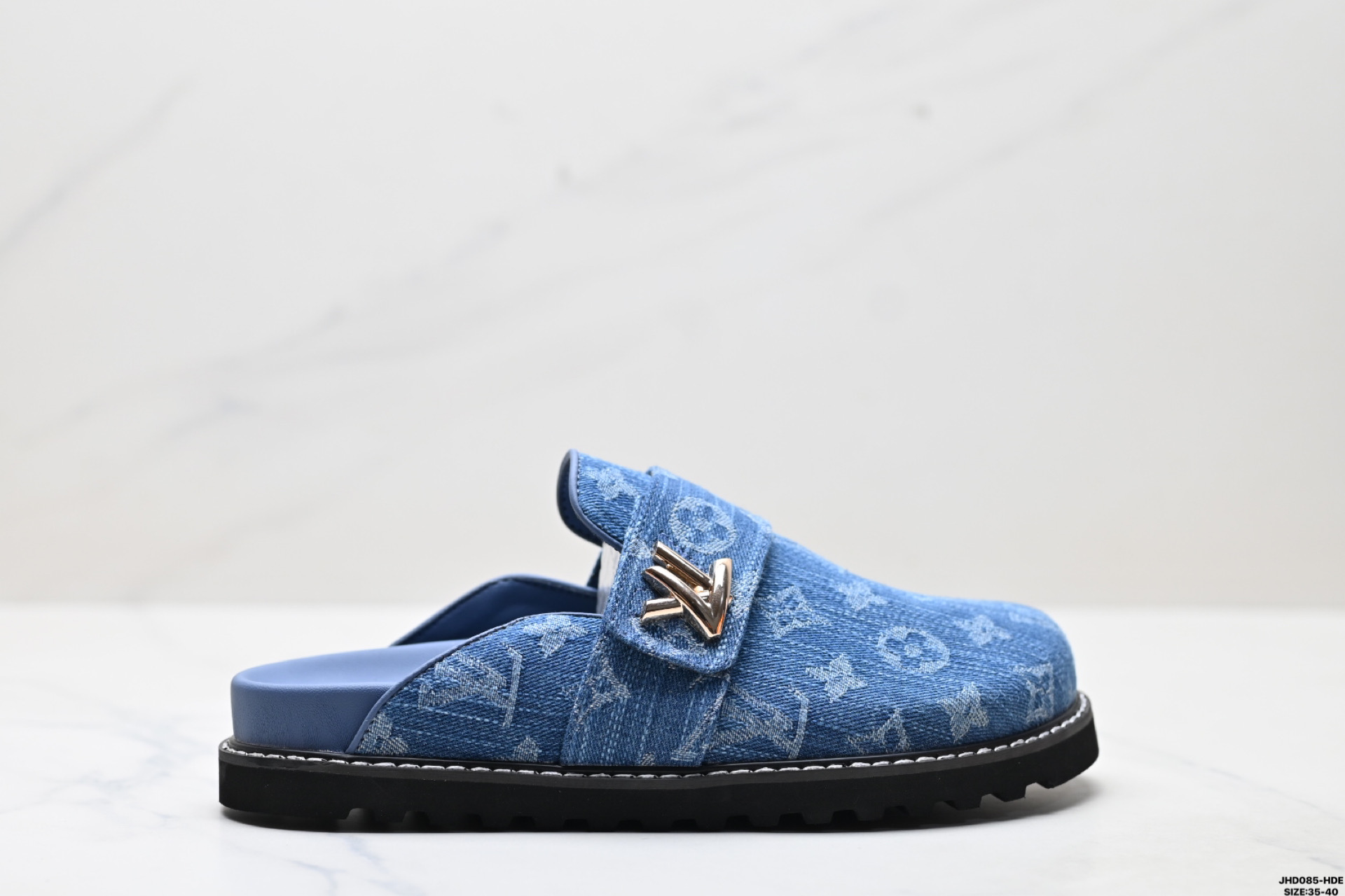200 LOUIS VUITTON Cosy comfort 牛仔布 平底圆头 路易威登 穆勒鞋 防滑包头拖鞋