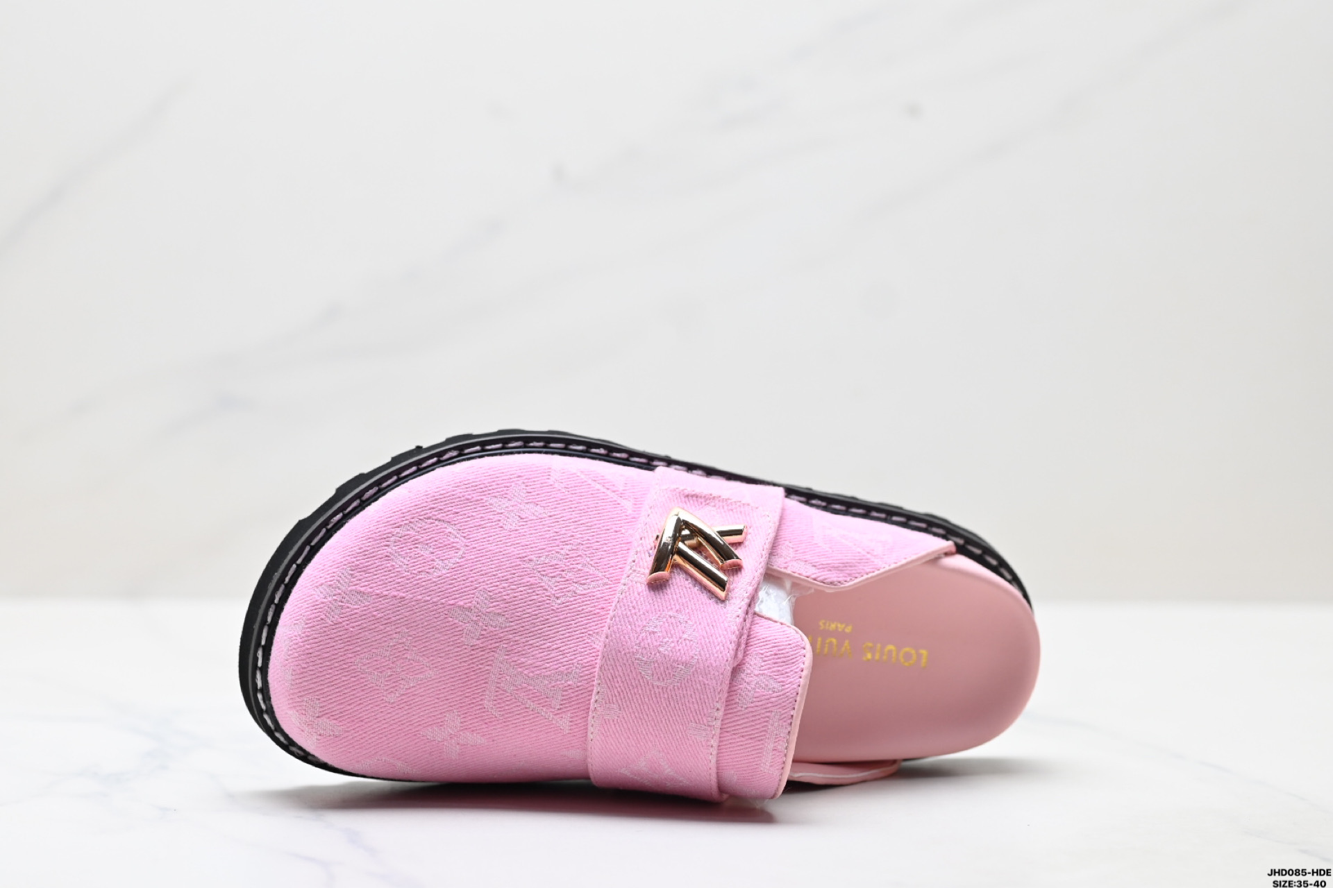 200 LOUIS VUITTON Cosy comfort 牛仔布 平底圆头 路易威登 穆勒鞋 防滑包头拖鞋