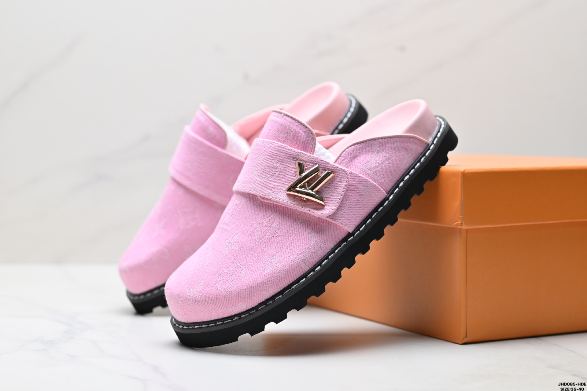 200 LOUIS VUITTON Cosy comfort 牛仔布 平底圆头 路易威登 穆勒鞋 防滑包头拖鞋