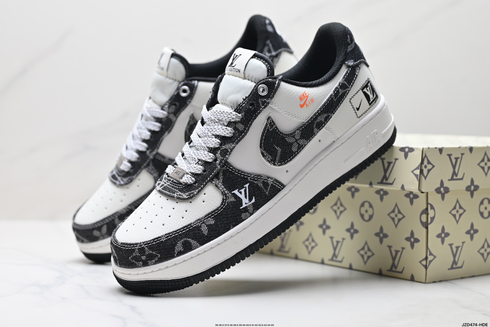 💰160
真标✅耐克Nike AIR FORCE 1’07空军一号低帮百搭休闲运动板鞋。柔软、弹性十足的缓震性能和出色的中底设计，横跨复古与现代的外型结合，造就出风靡全球三十多年的Force 1。
货号:YX5066-354
尺码:36 36.5 37.5 38 38.5 39 40 40.5 41 42 42.5 43 44 45
ID:JZD474-HDE
