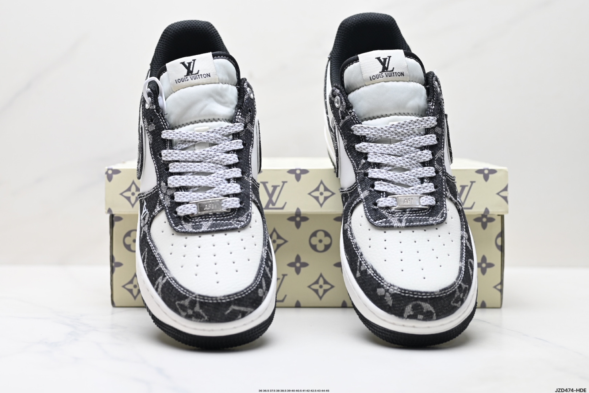 💰160
真标✅耐克Nike AIR FORCE 1’07空军一号低帮百搭休闲运动板鞋。柔软、弹性十足的缓震性能和出色的中底设计，横跨复古与现代的外型结合，造就出风靡全球三十多年的Force 1。
货号:YX5066-354
尺码:36 36.5 37.5 38 38.5 39 40 40.5 41 42 42.5 43 44 45
ID:JZD474-HDE
