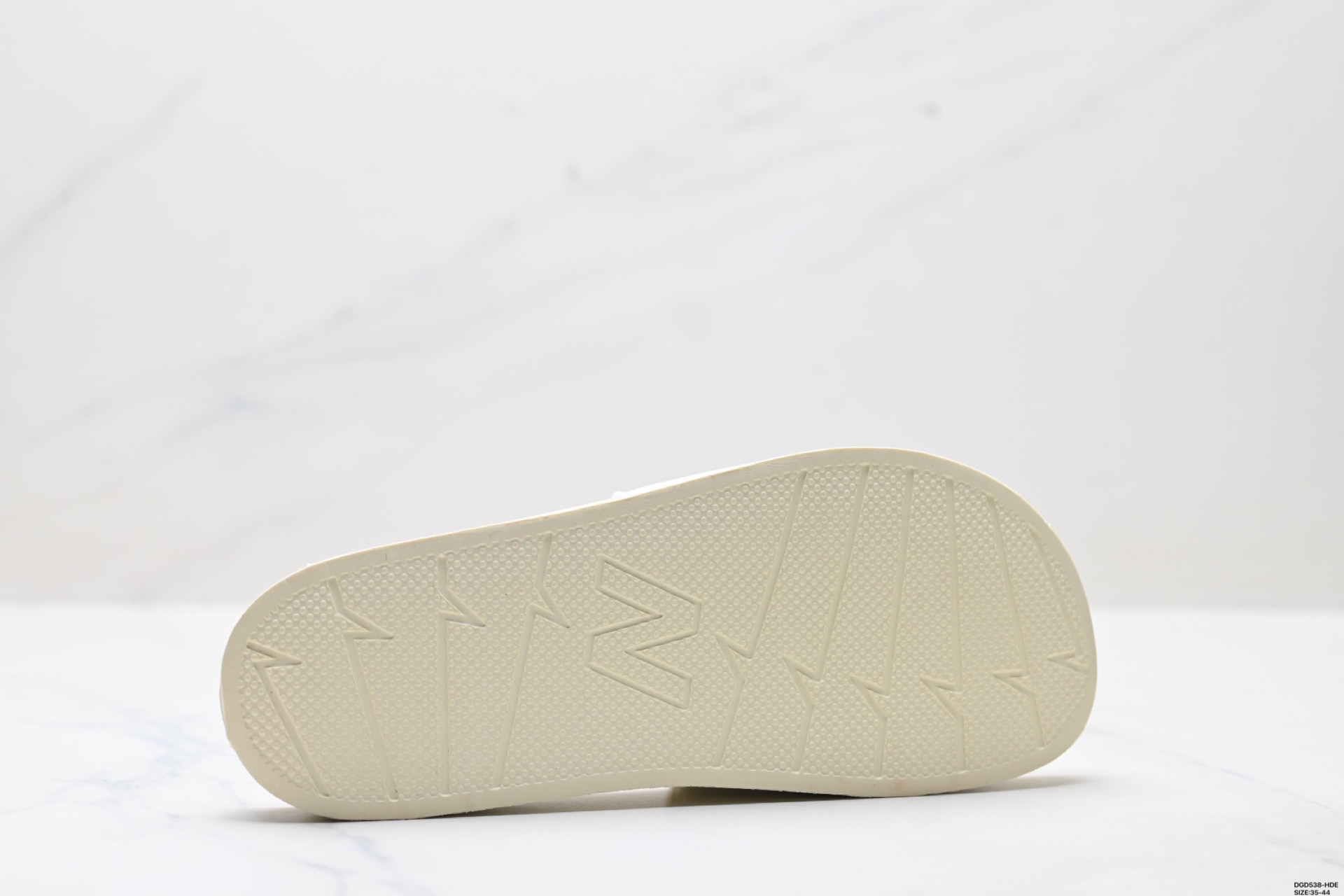 80 New Balance NB 1101系列 新百伦 软底舒适一字拖鞋 SD1101JHT-270