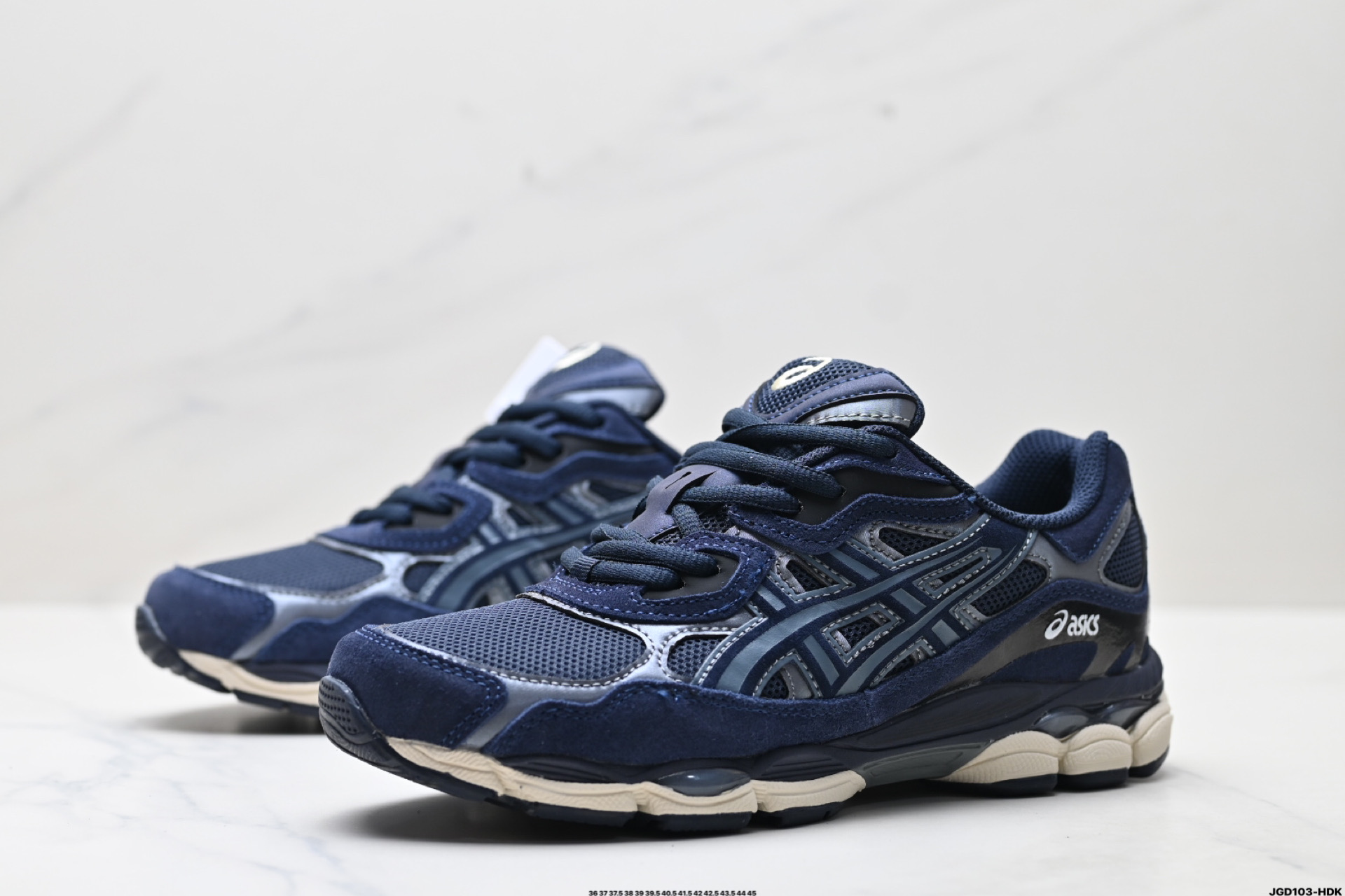 190 ASICS GEL-N亚瑟士 透气网眼鞋面 配合部分合成革材质 采用全新AHAR+橡胶材质 更加耐磨 1203A383-401