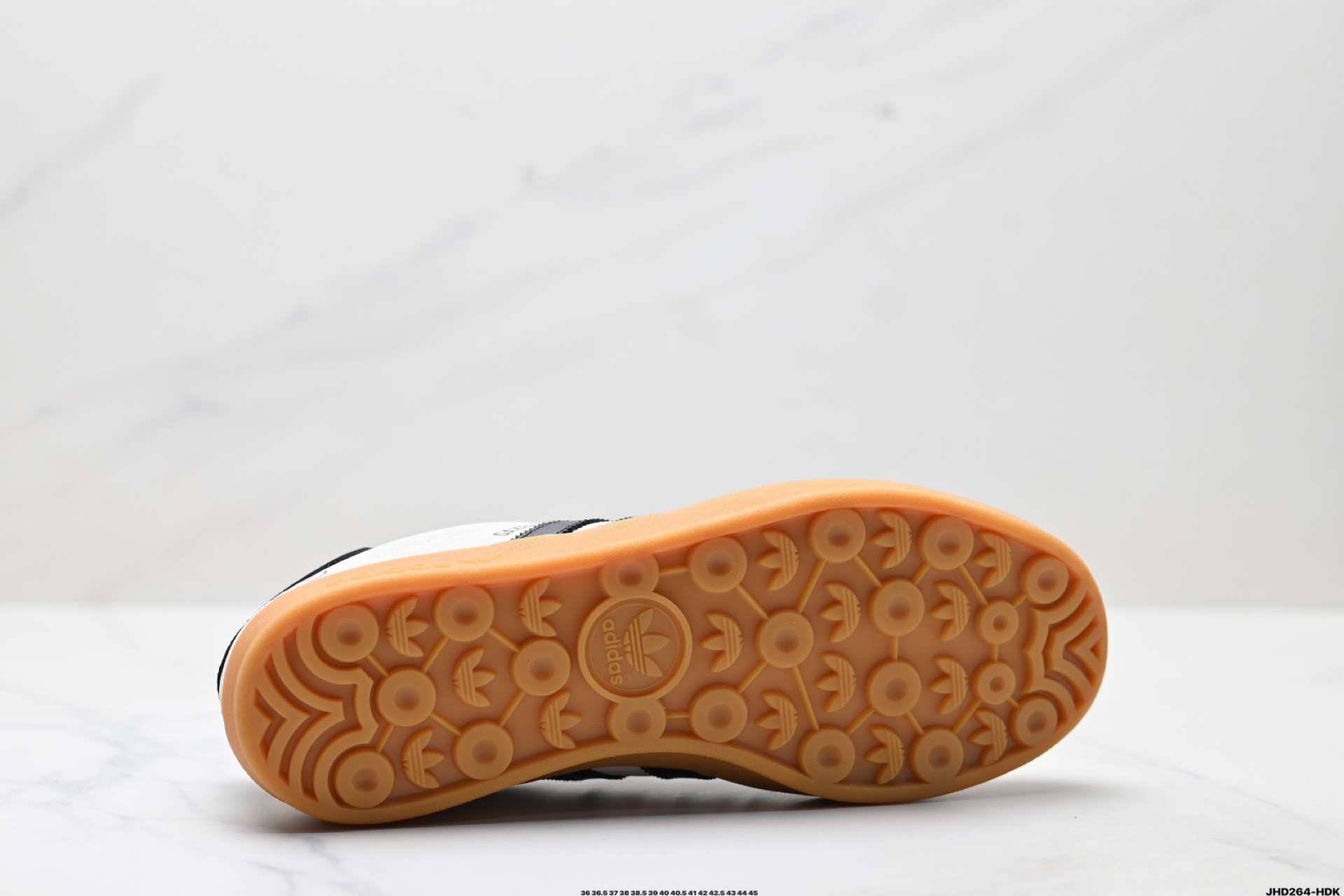 200 Adidas Originals Gazelle ‘DIY’阿迪达斯 三叶草绅士德训足球风百搭低帮休闲运动板鞋 SC9207-722