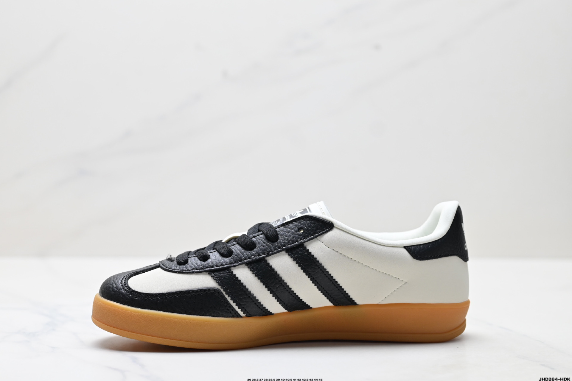 200 Adidas Originals Gazelle ‘DIY’阿迪达斯 三叶草绅士德训足球风百搭低帮休闲运动板鞋 SC9207-722