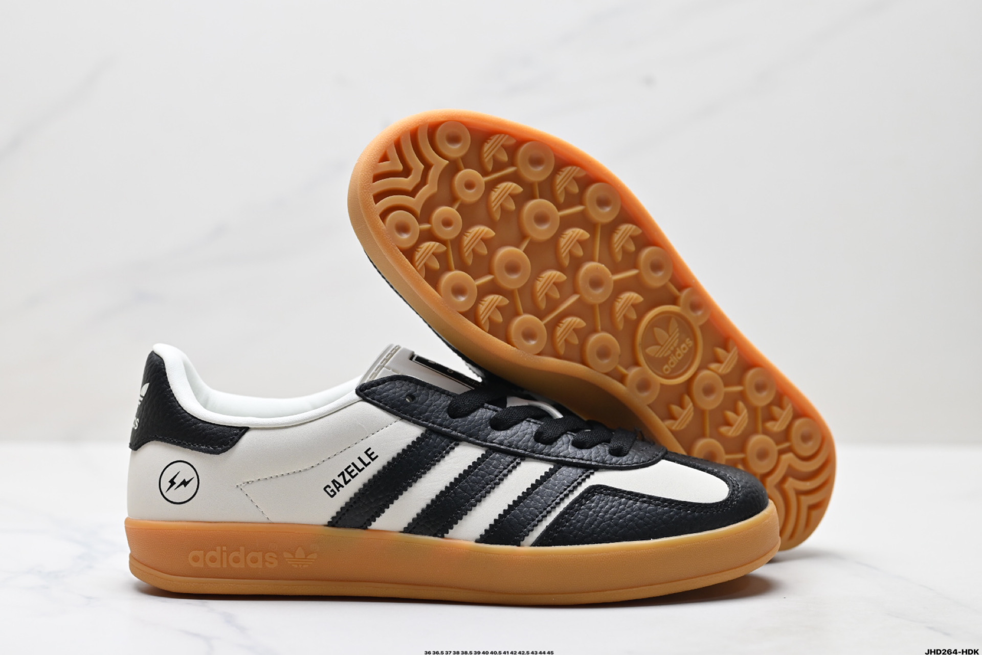 200 Adidas Originals Gazelle ‘DIY’阿迪达斯 三叶草绅士德训足球风百搭低帮休闲运动板鞋 SC9207-722