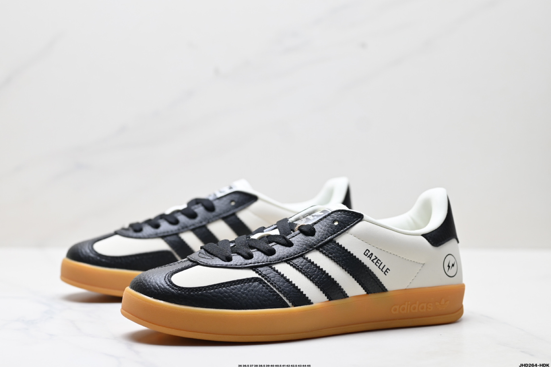 200 Adidas Originals Gazelle ‘DIY’阿迪达斯 三叶草绅士德训足球风百搭低帮休闲运动板鞋 SC9207-722