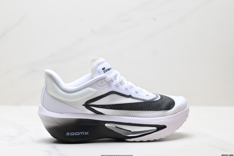 Nike ZoomX Invincible Run Flyknit: Lightweight Comfort for Your Daily Run 1 Nike ZoomX Invincible Run Flyknit: Lightweight Comfort for Your Daily Run