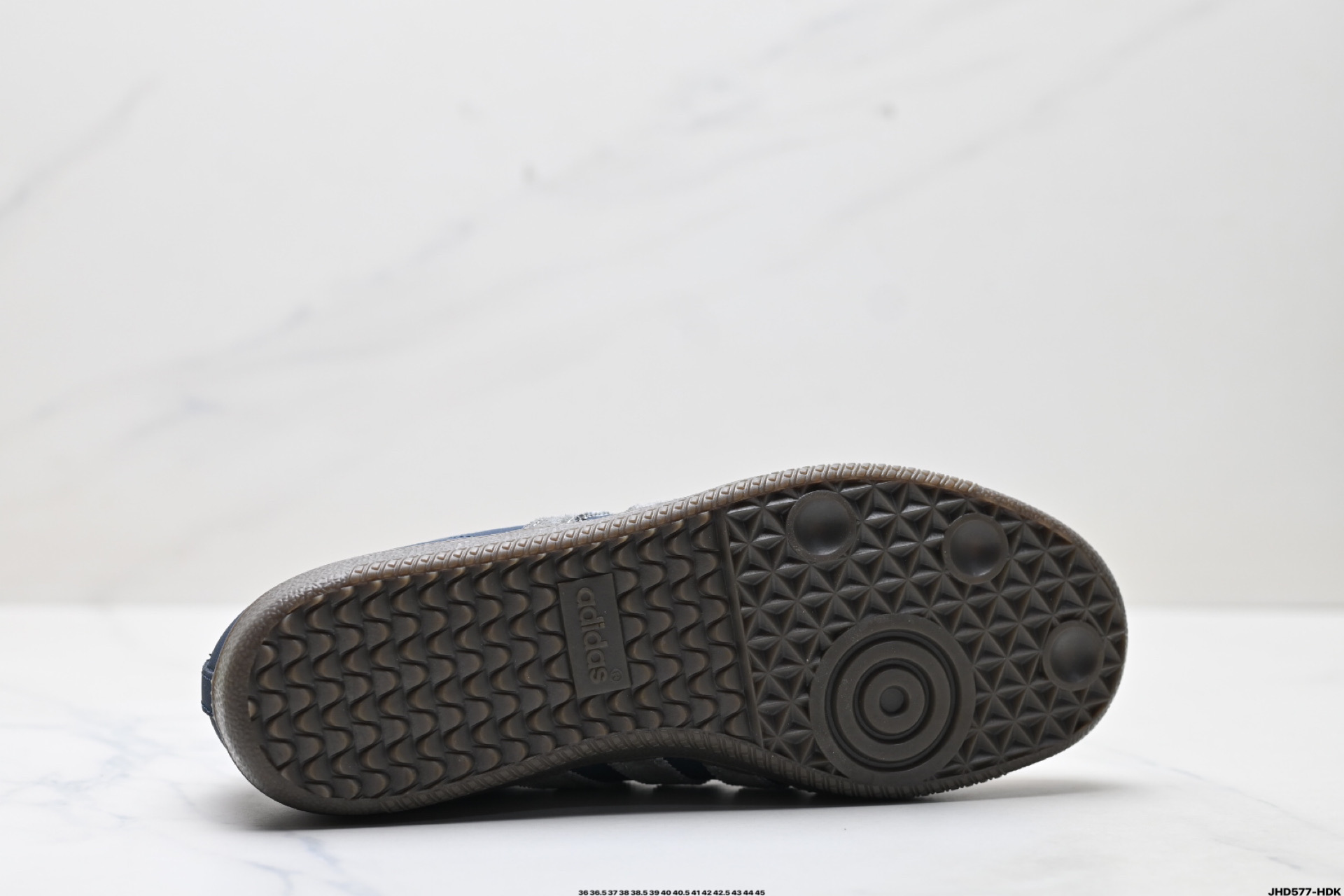 200 Adidas Originals Samba OG ‘DIY’桑巴舞系列 阿迪达斯 三叶草绅士德训足球风百搭低帮休闲运动板鞋 DX0007