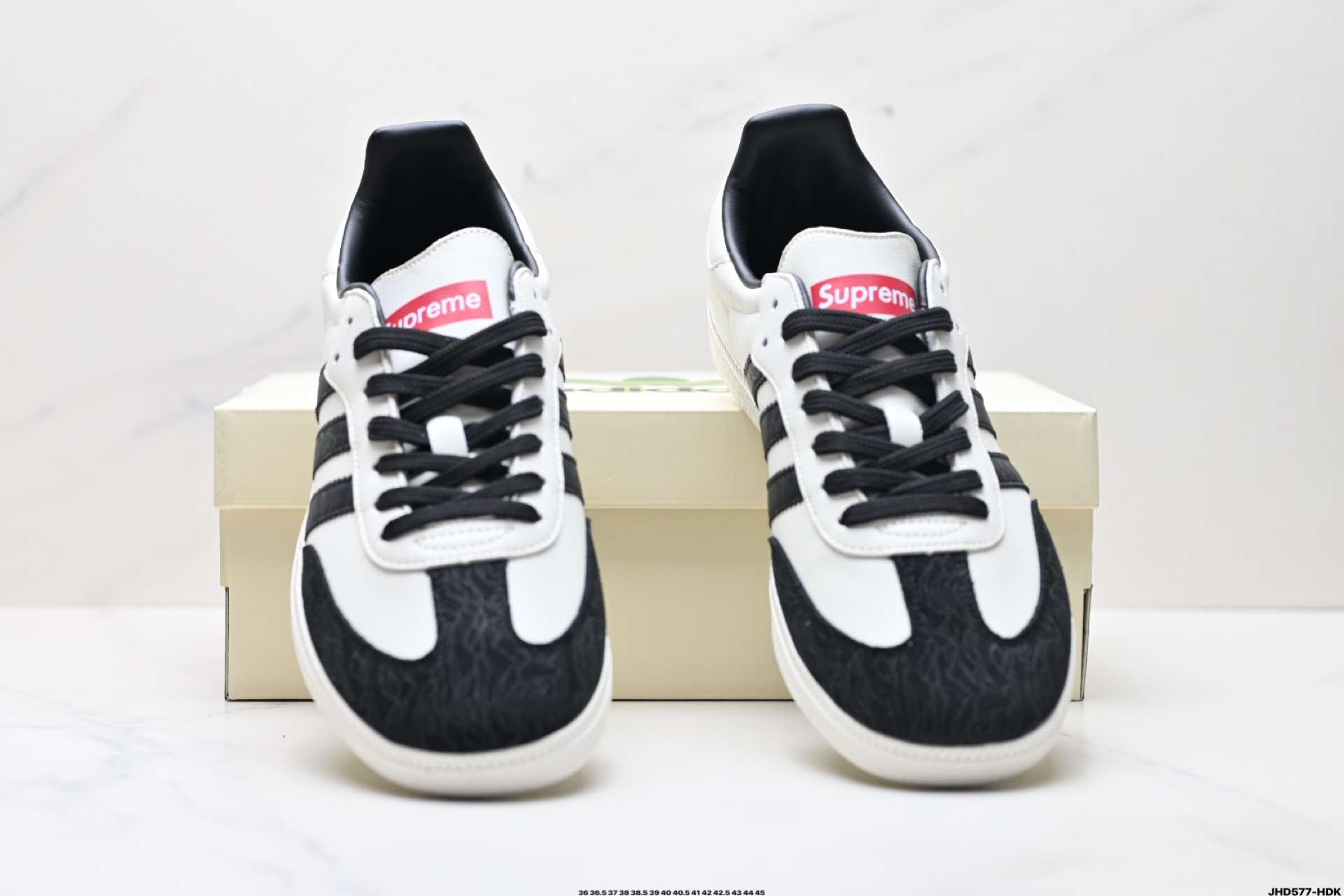 200 Adidas Originals Samba OG ‘DIY’桑巴舞系列 阿迪达斯 三叶草绅士德训足球风百搭低帮休闲运动板鞋 GJ75807