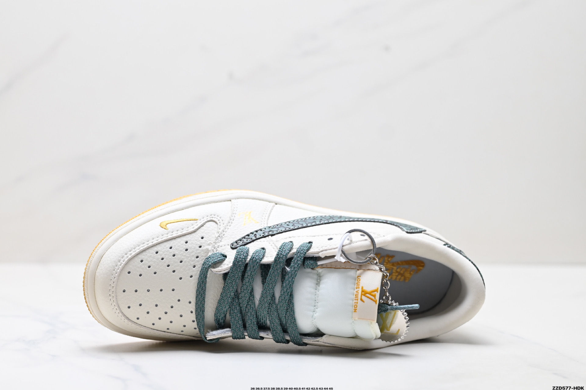 260 Nike Air Jordan 1 x Travis Scott AJ1倒勾 乔一倒钩 ‘DIY’定制 耐克 低帮文化篮球鞋 XB1979-009