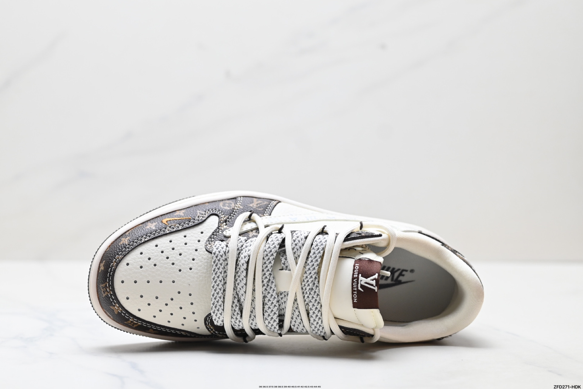 290 Nike Air Jordan 1 x Travis Scott AJ1倒勾 乔一倒钩 ‘DIY’定制 耐克 低帮文化篮球鞋 DM6868-101