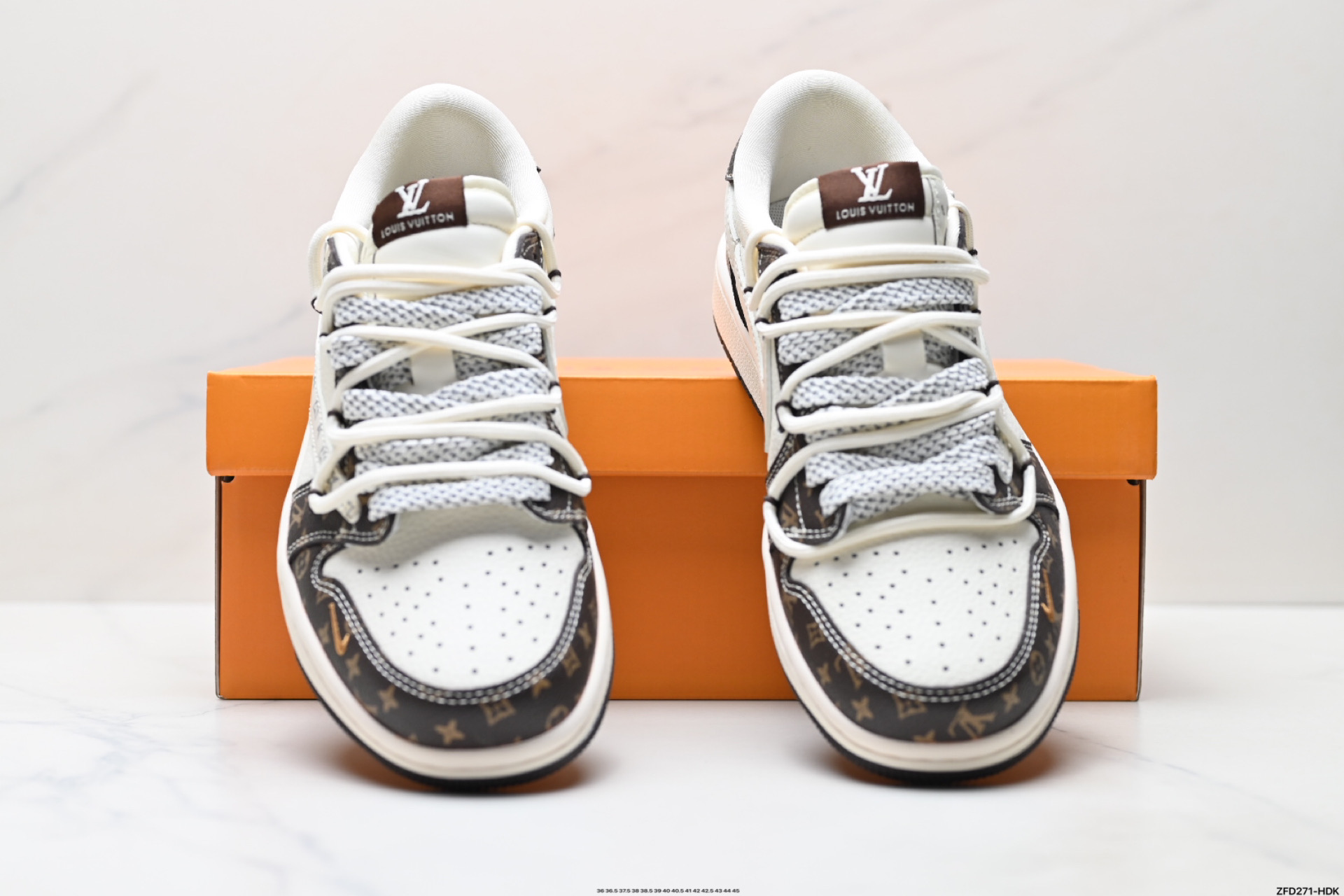 290 Nike Air Jordan 1 x Travis Scott AJ1倒勾 乔一倒钩 ‘DIY’定制 耐克 低帮文化篮球鞋 DM6868-101