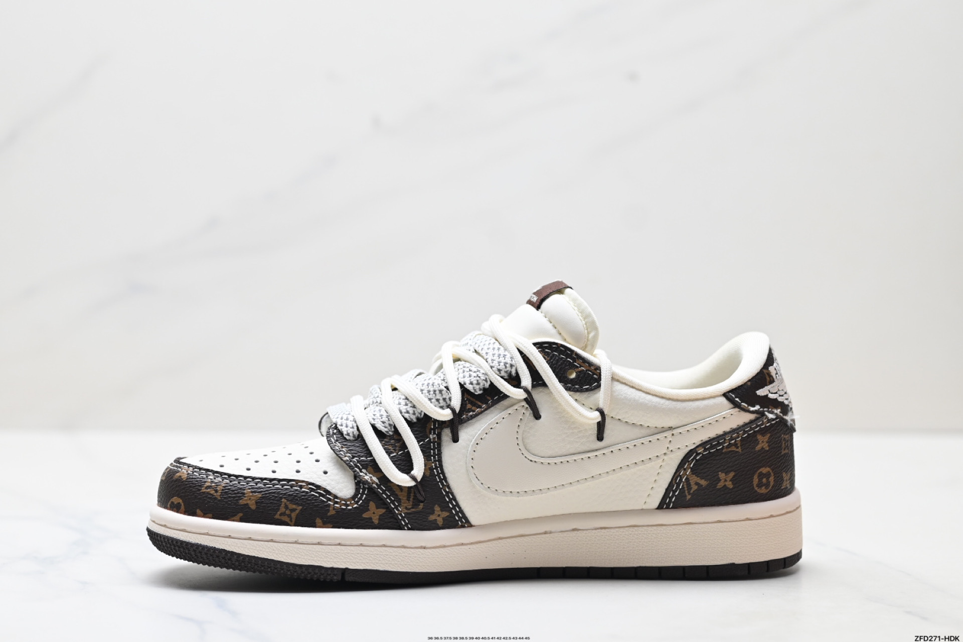 290 Nike Air Jordan 1 x Travis Scott AJ1倒勾 乔一倒钩 ‘DIY’定制 耐克 低帮文化篮球鞋 DM6868-101