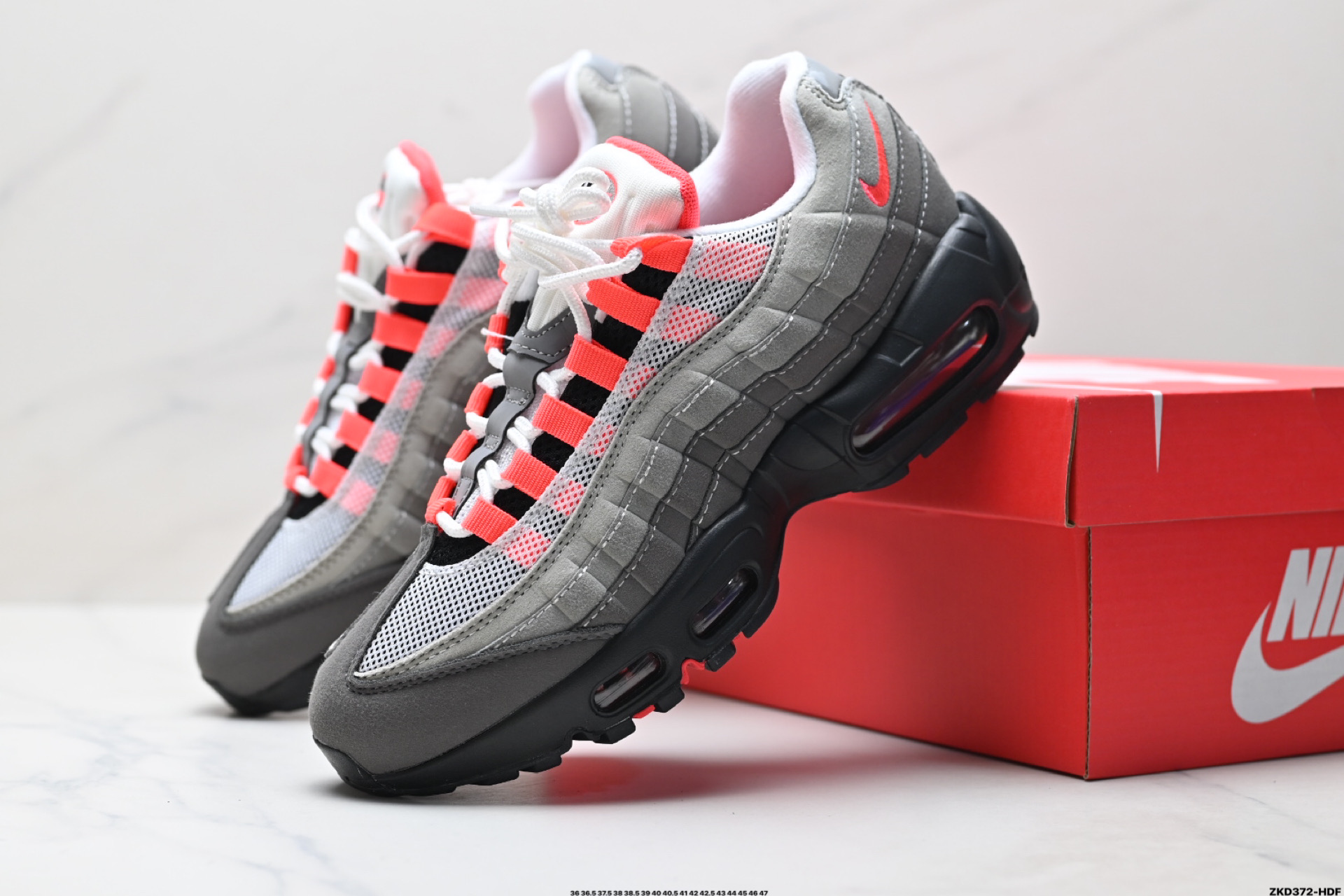 280 NIKE AIR MAX 95 OG 耐克 气垫复古慢跑百搭鞋休闲运动鞋 AT2865-100