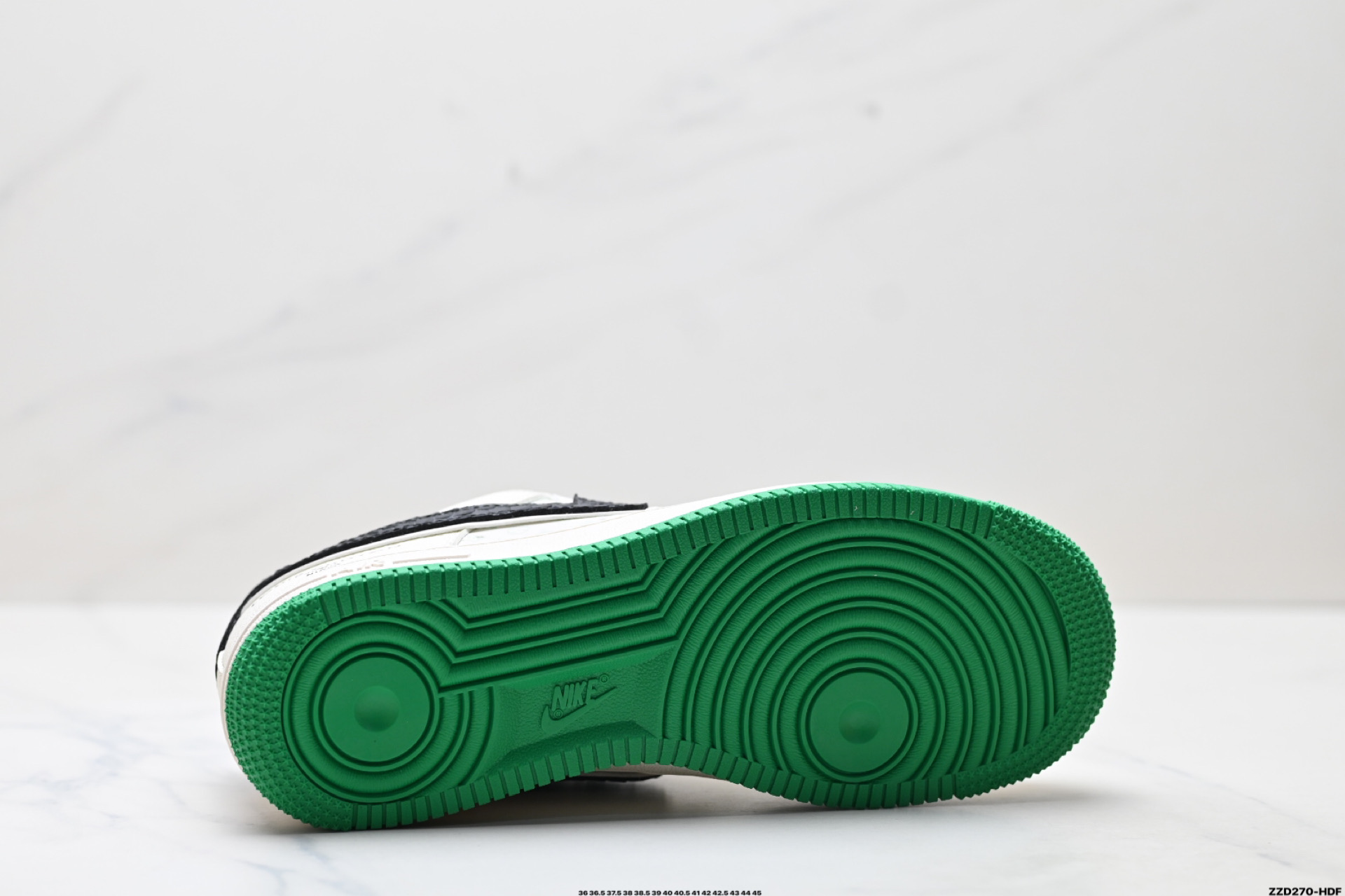 260 NIKE AIR FORCE 1‘07 LV8 QW5836-008