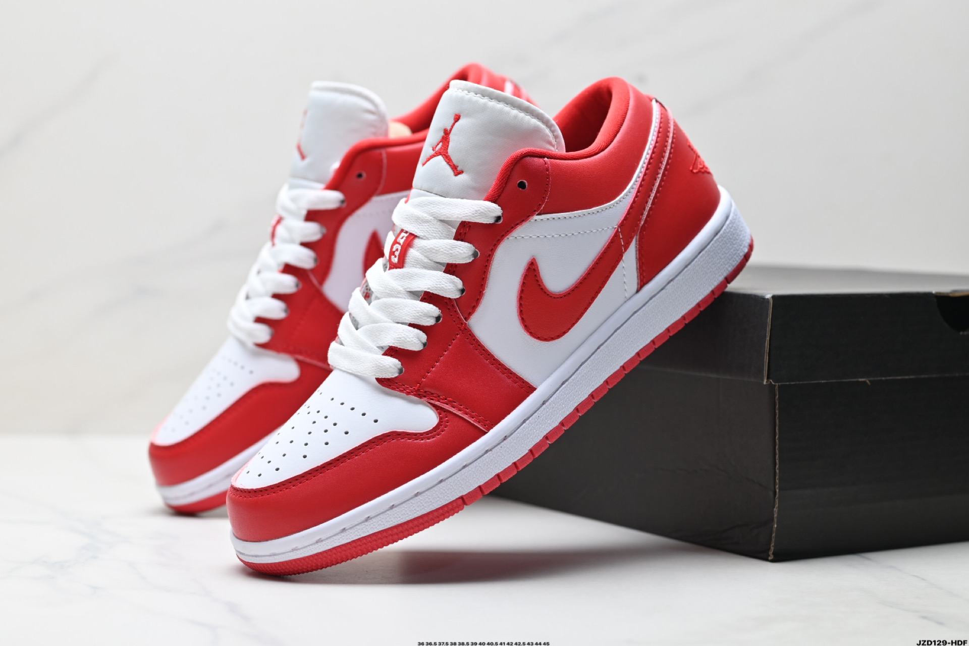 🈴💰150
真标✅Nike Air Jordan 1 Low
AJ1乔1低帮休闲板鞋 同步官方配色 
官方货号:553558-039
Size:36 36.5 37.5 38 38.5 39 40 40.5 41 42 42.5 43 44 45
ID:JZD129-HDF
