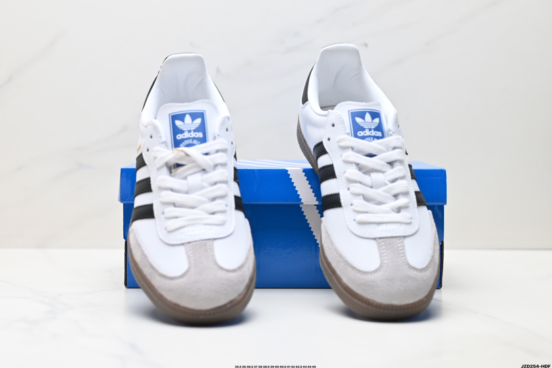 💰150
公司级✅Adidas Originals Samba 桑巴舞系列阿迪达斯 三叶草 绅士德训足球风百搭低帮休闲运动板鞋
货号:B75806
尺码:35.5 36 36.5 37 38 38.5 39 40 40.5 41 42 42.5 43 44 45
ID:JZD254-HDF