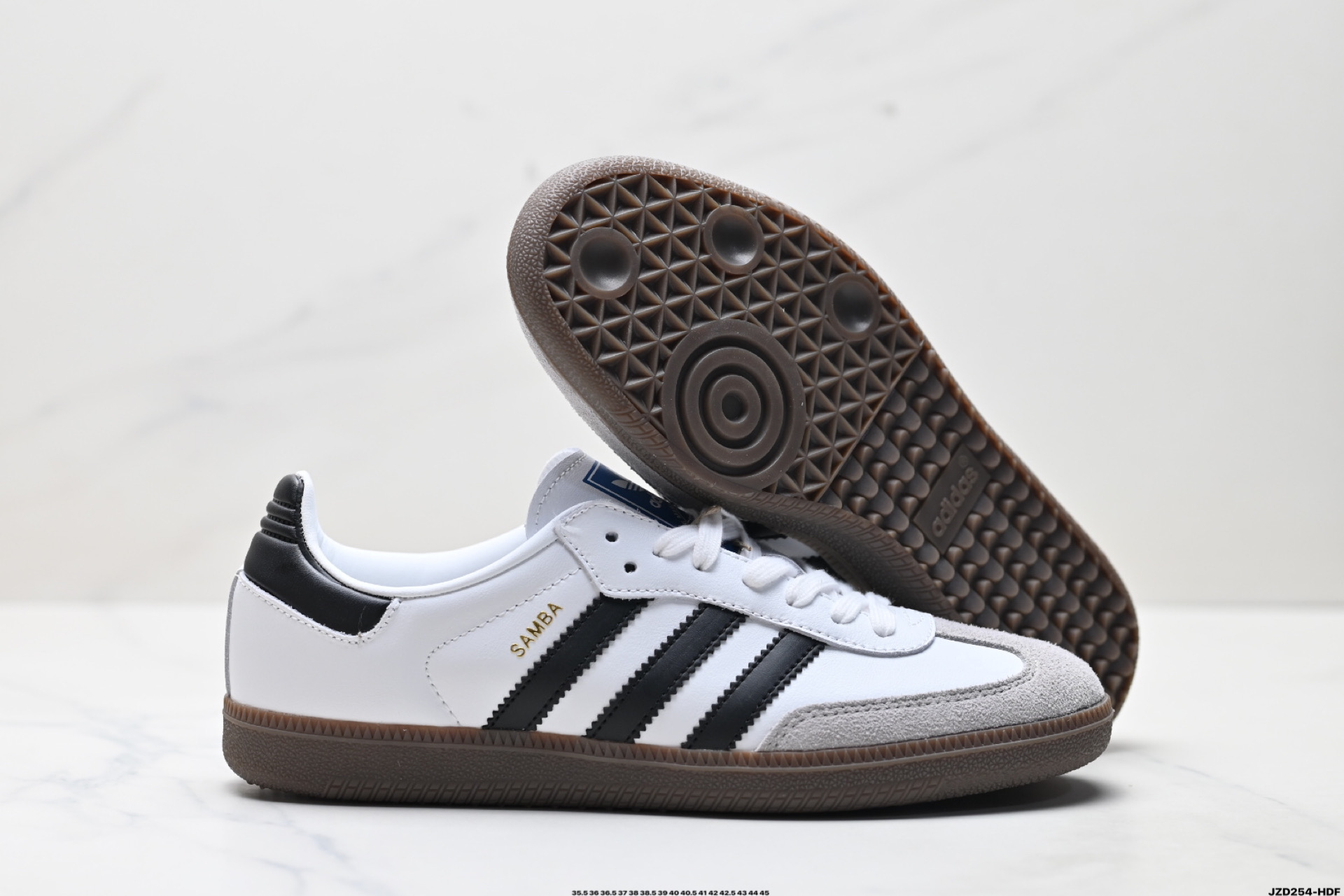 💰150
公司级✅Adidas Originals Samba 桑巴舞系列阿迪达斯 三叶草 绅士德训足球风百搭低帮休闲运动板鞋
货号:B75806
尺码:35.5 36 36.5 37 38 38.5 39 40 40.5 41 42 42.5 43 44 45
ID:JZD254-HDF