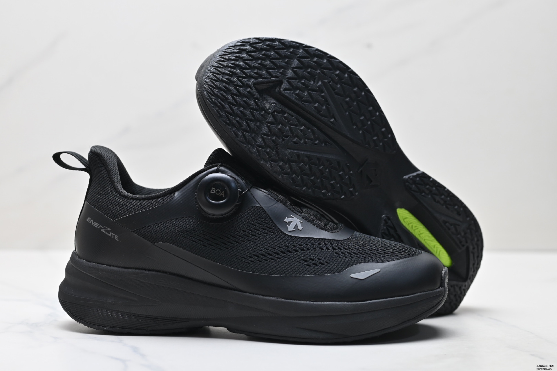 260 迪桑特DESCENTE LAVITATE WIRE 3.0 舒适百搭防滑耐磨 低帮 休闲跑步鞋 D5232RRN07