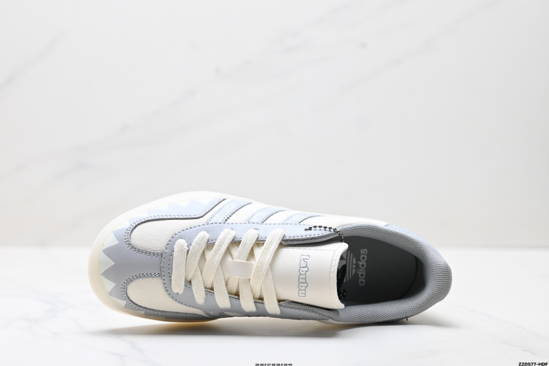 260 Adidas Originals Gazelle indoor ‘DIY‘定制 系列 阿迪达斯 三叶草绅士德训足球风百搭低帮休闲运动板鞋 DM1234-015