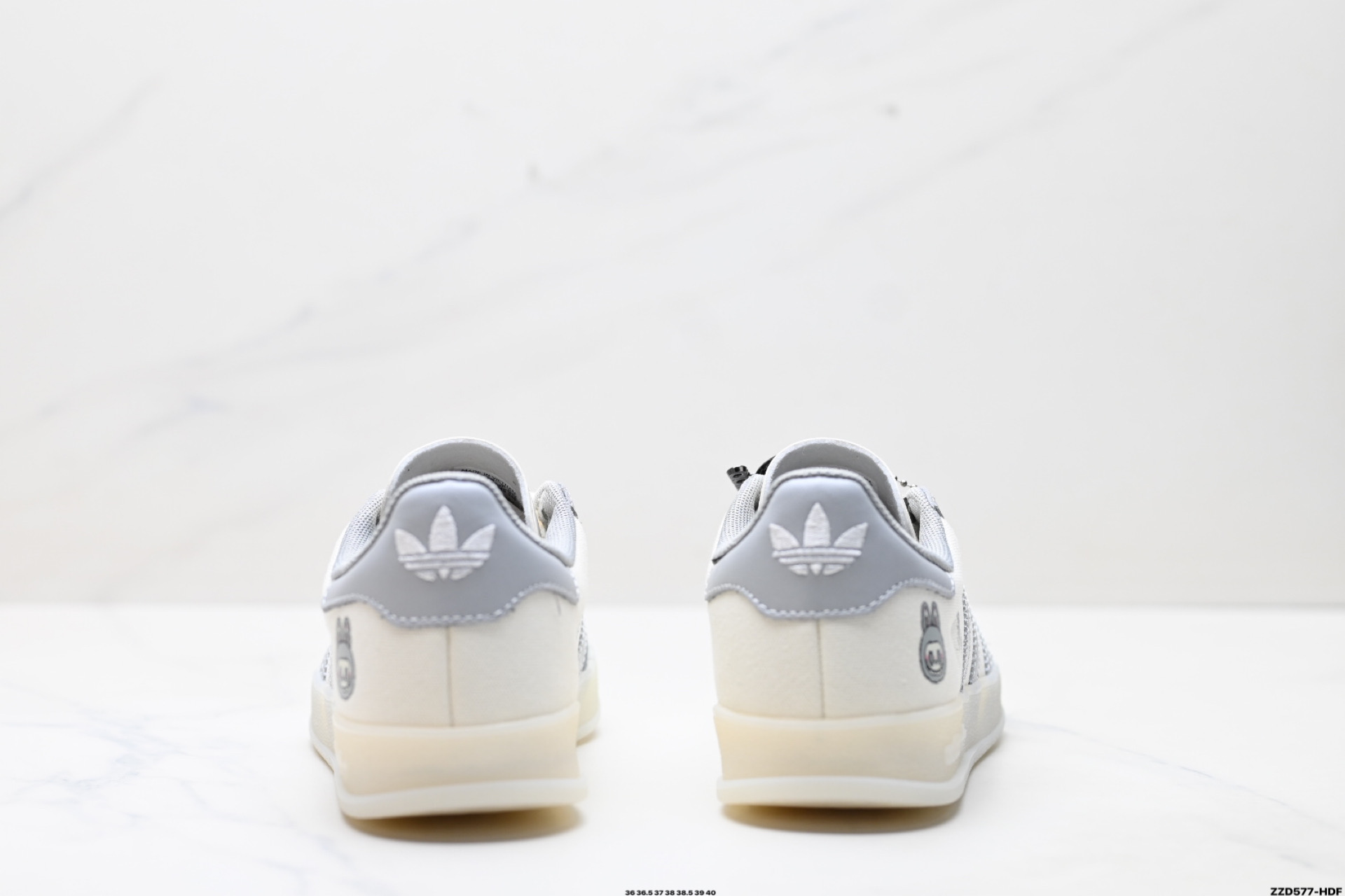 260 Adidas Originals Gazelle indoor ‘DIY‘定制 系列 阿迪达斯 三叶草绅士德训足球风百搭低帮休闲运动板鞋 DM1234-015
