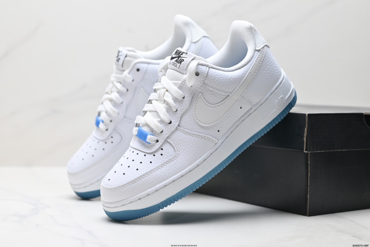 Nike Air Force 1 '07: Iconic Low-Top Sneakers for Everyday Style & Comfort 1 Nike Air Force 1 ’07: Iconic Low-Top Sneakers for Everyday Style & Comfort