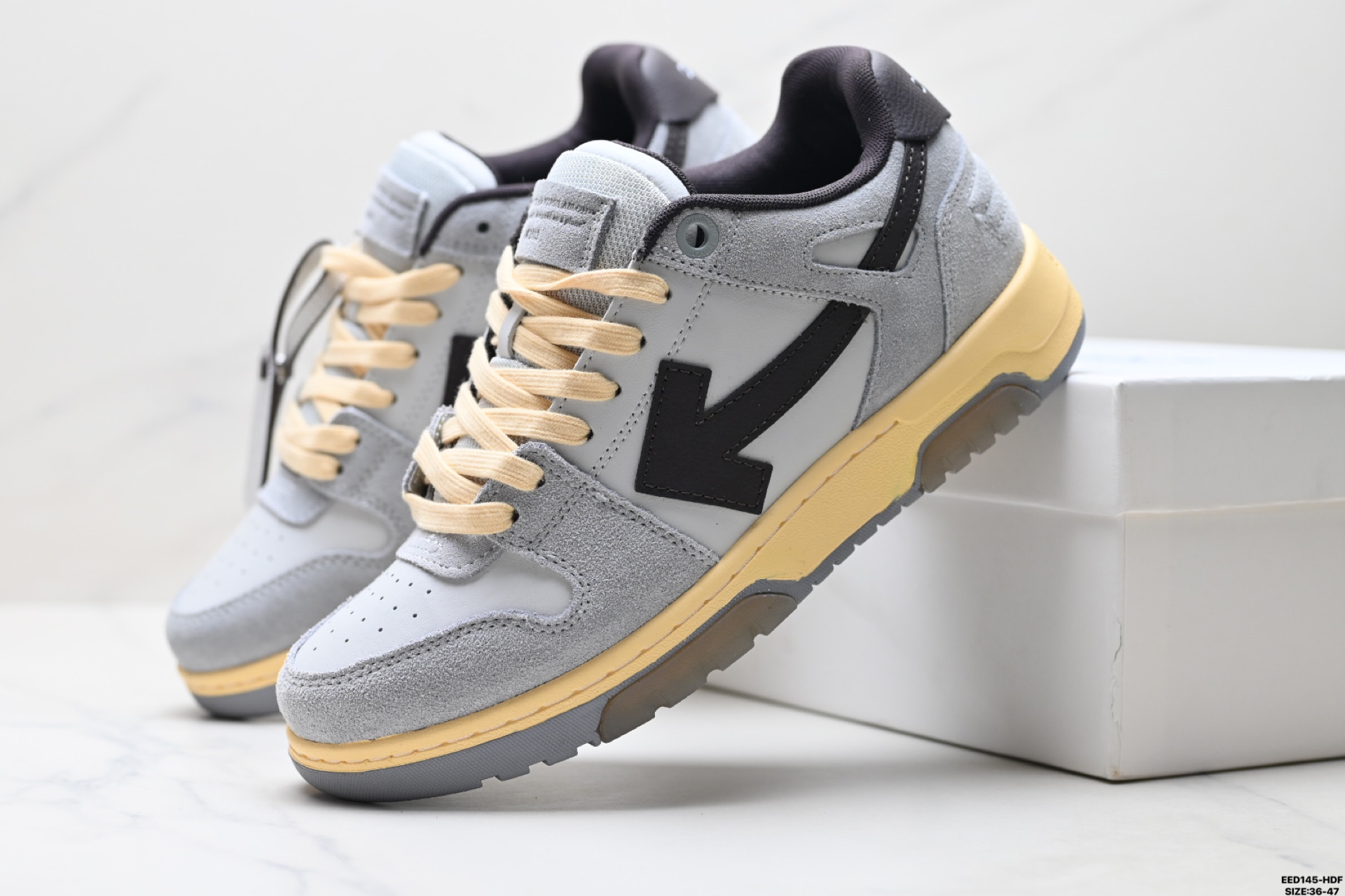 390 OFF-WHITE 绒面革 皮革 潮流 舒适 耐磨 板鞋