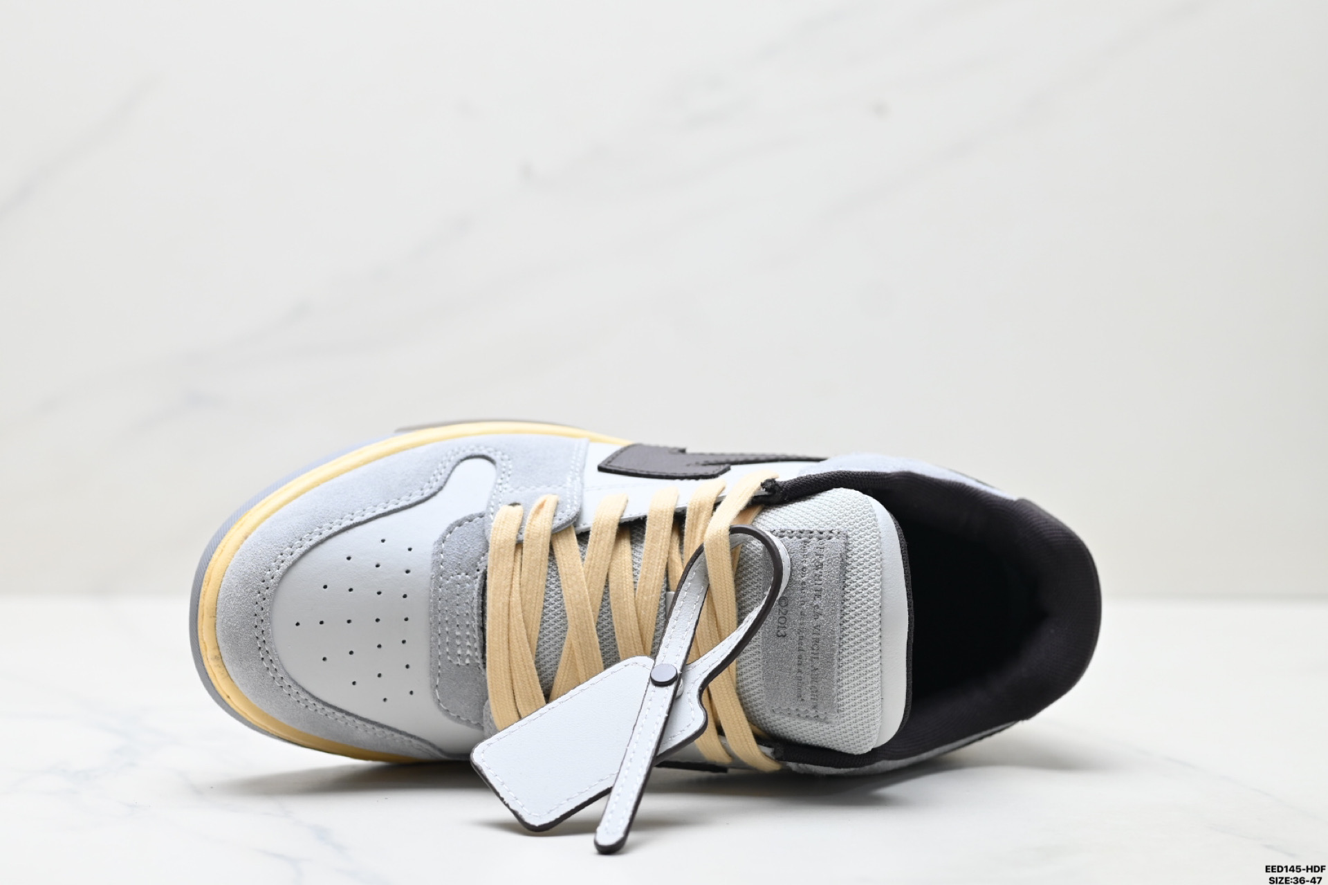 390 OFF-WHITE 绒面革 皮革 潮流 舒适 耐磨 板鞋