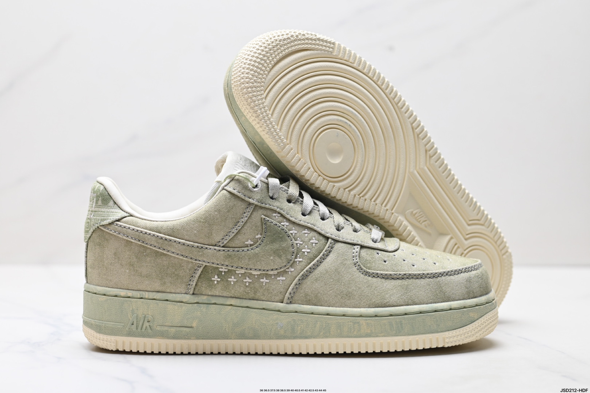 210 NIKE AIR FORCE 1‘07 DV4246-333