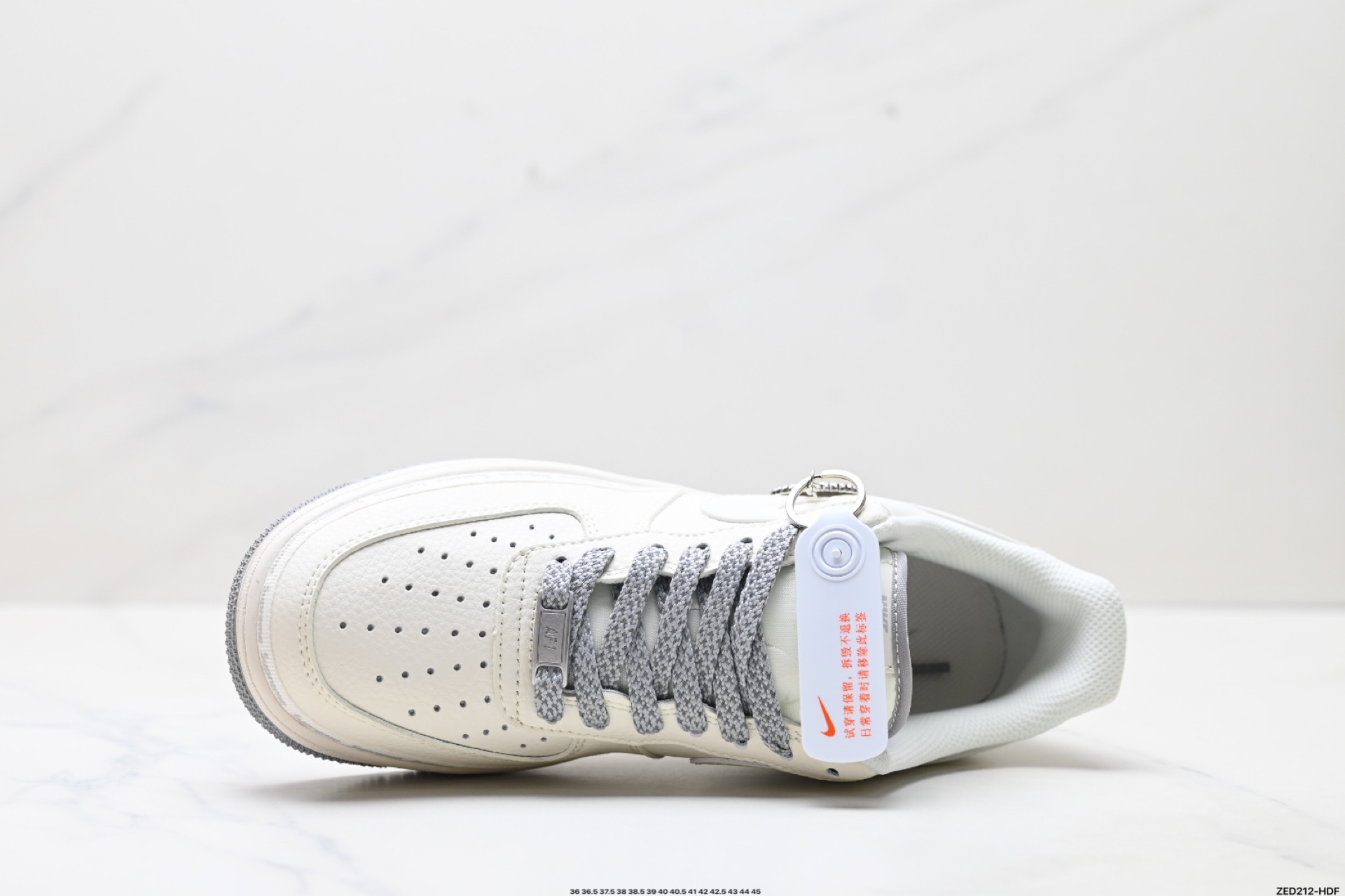 270 NIKE AIR FORCE 1‘07 LV8 XX3168-205